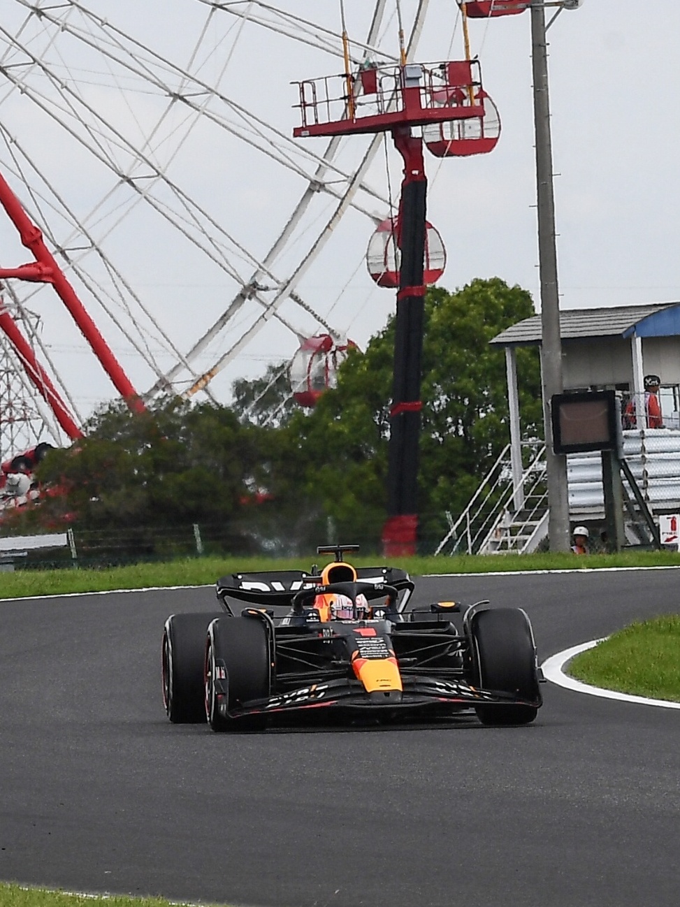 F1, GP Japão: Verstappen 'voa' em Suzuka e lidera segundo treino livre