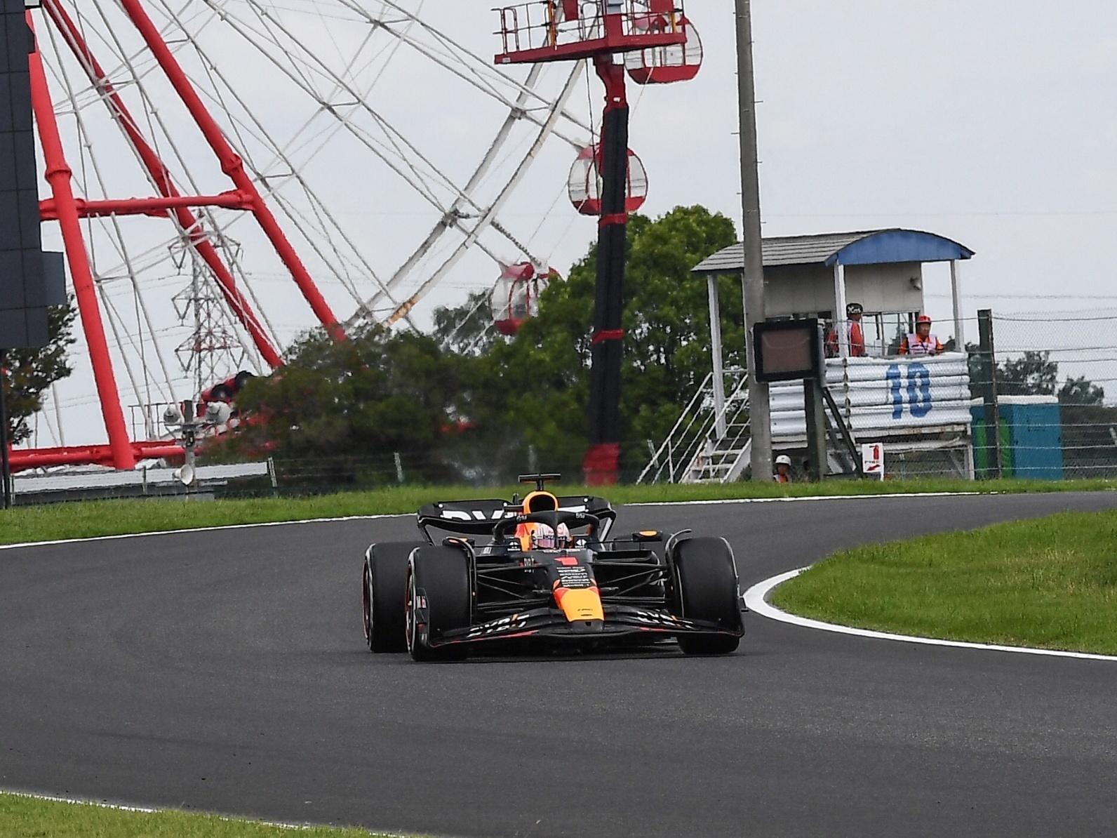 Verstappen crava melhor tempo no 3° treino livre do GP do Japão, batendo  Ferraris - A Crítica de Campo Grande