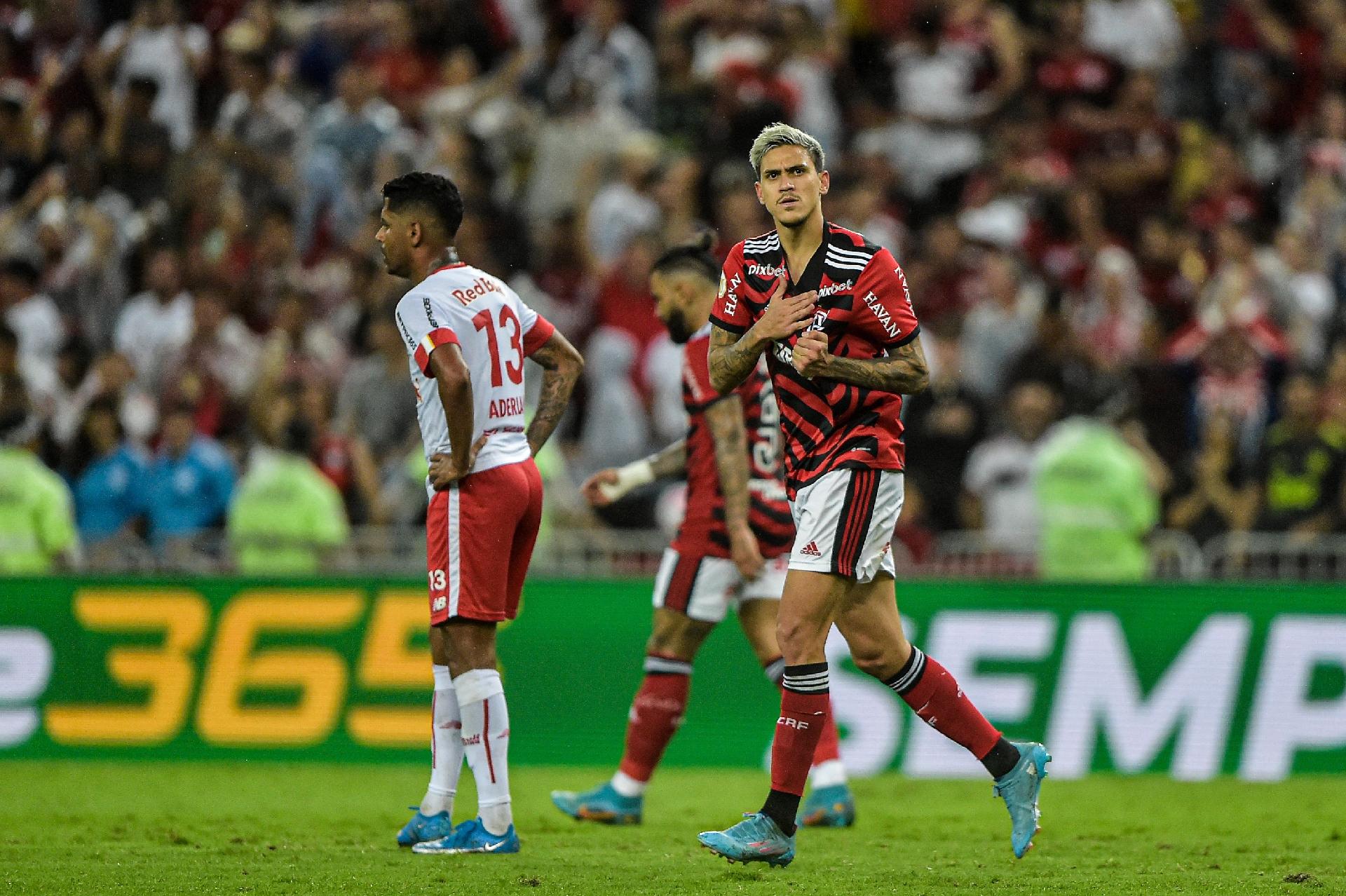 Flamengo enfrenta o Red Bull Bragantino visando topo da tabela