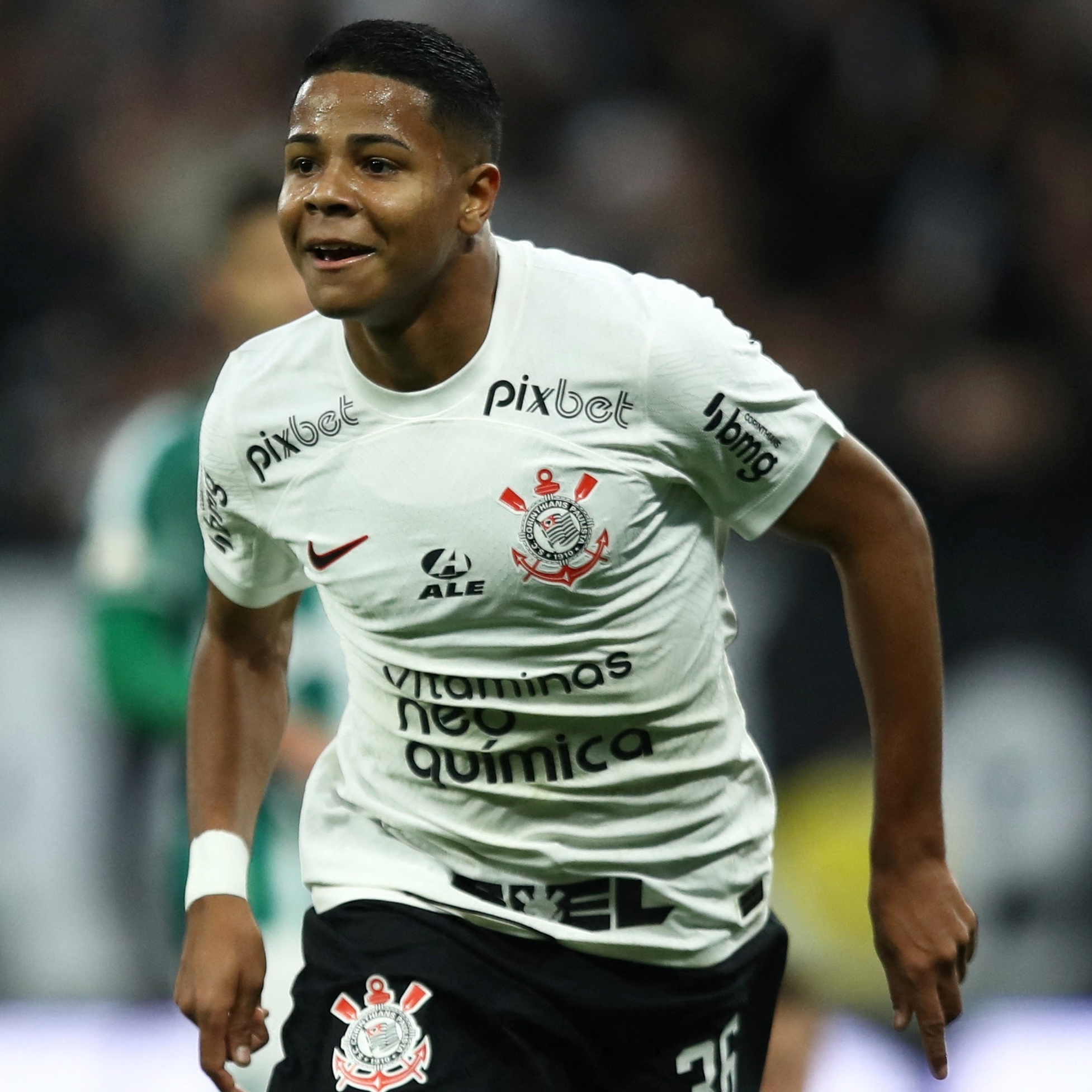 Wesley supera Moscardo com melhor contrato entre jovens do Corinthians