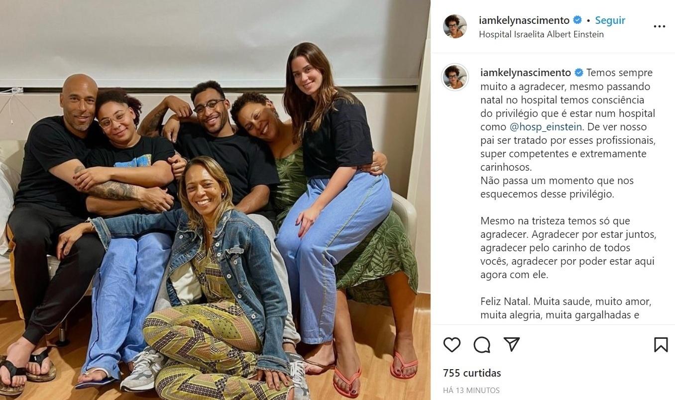 Filha posta foto visitando Pelé no hospital; estado de saúde do Rei é  atualizado - Lance!