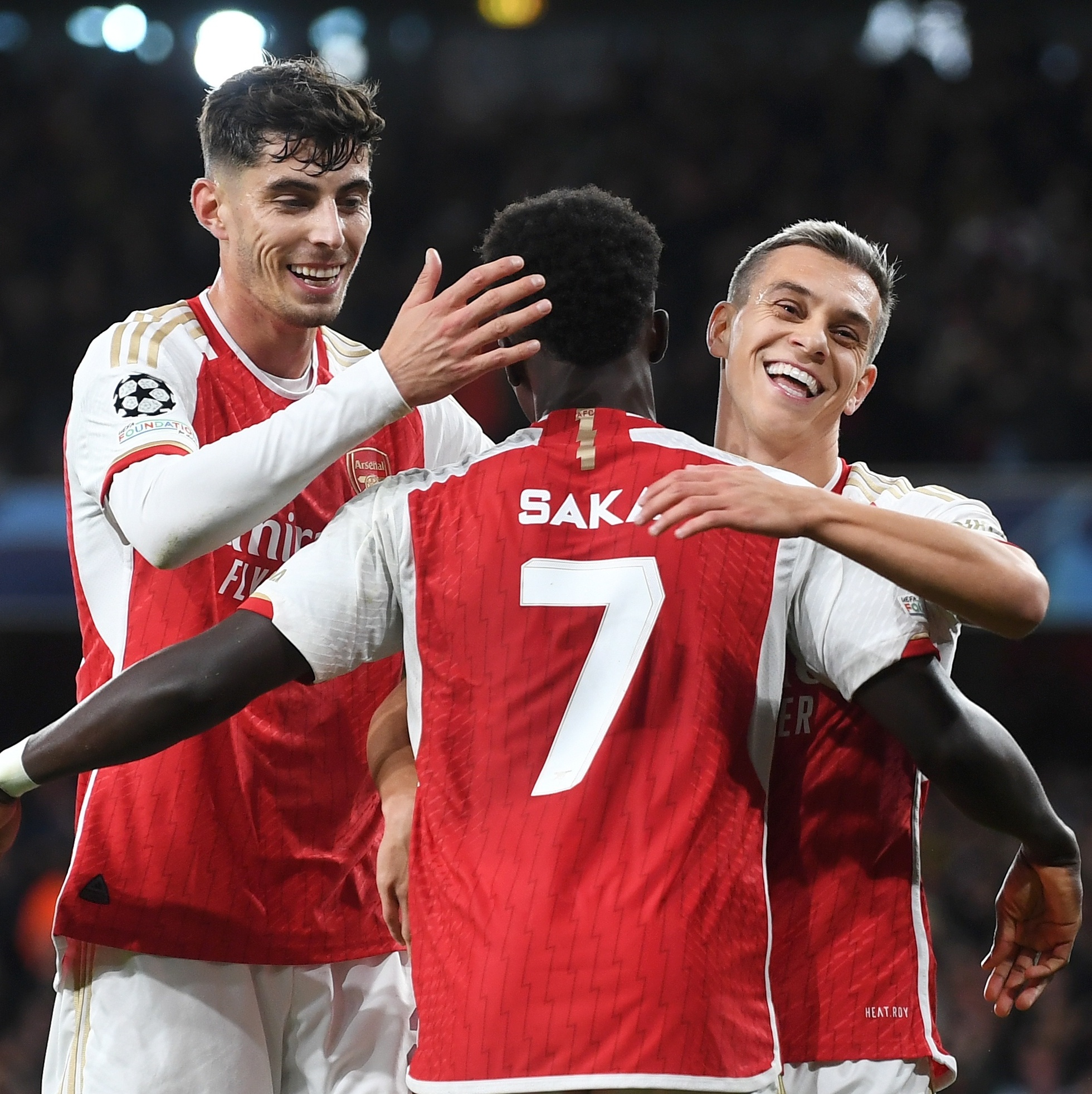 Arsenal x Sevilla: veja onde assistir ao jogo de hoje da Champions