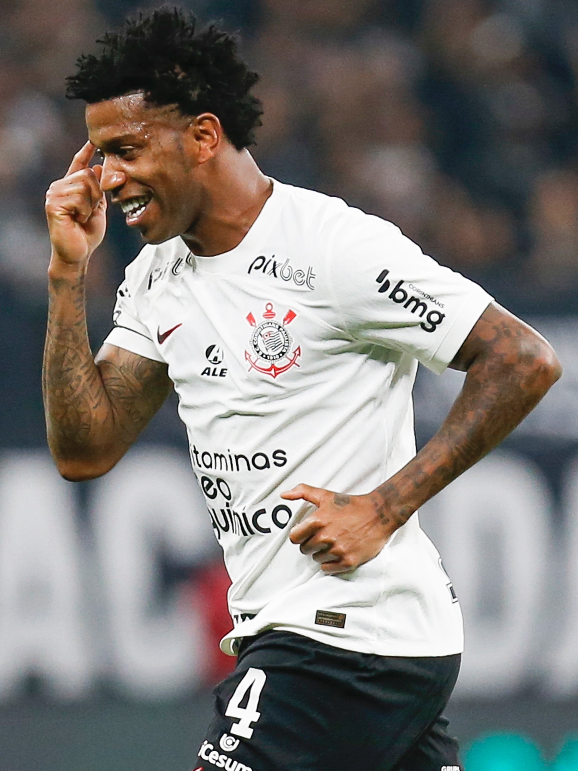 Giuliano fala após vitória do Corinthians contra o Estudiantes na  Sul-americana 