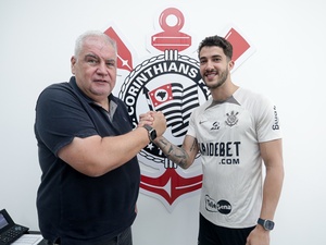 Corinthians Aguarda Exames Para Anunciar Matheuzinho Do Flamengo