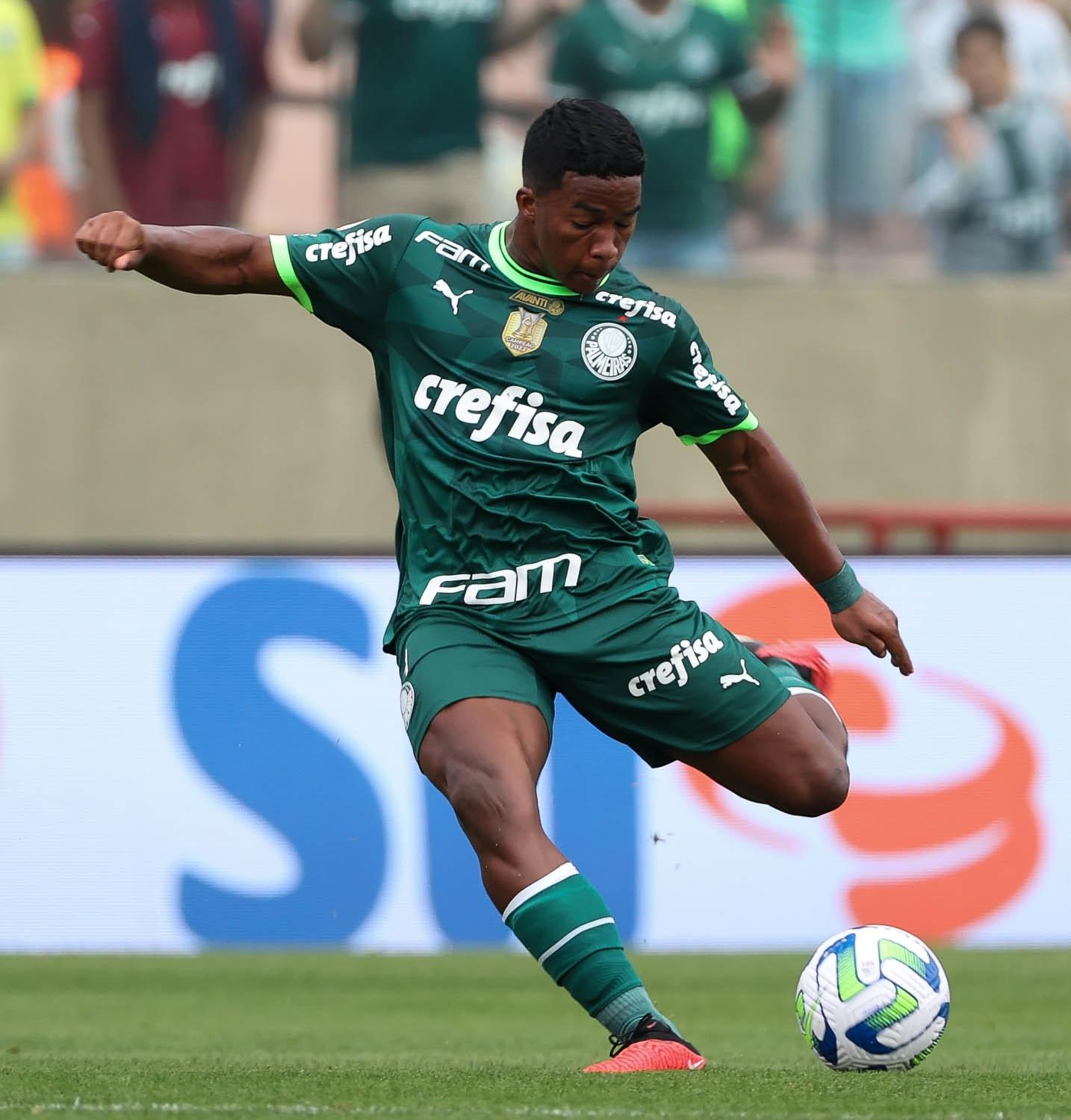 Endrick, do Palmeiras, entra em lista de jovens promessas do futebol mundial