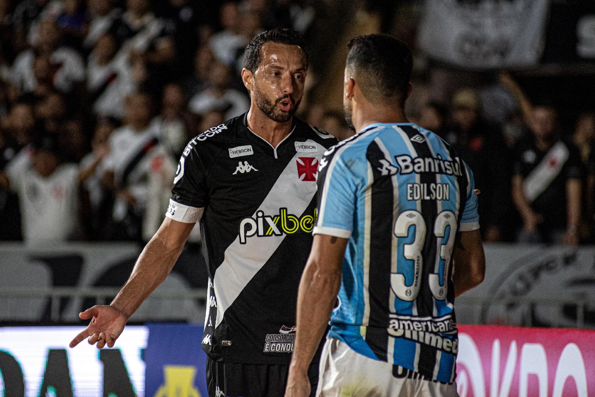 Grêmio fecha mais um bloco de seis jogos e, pela primeira vez