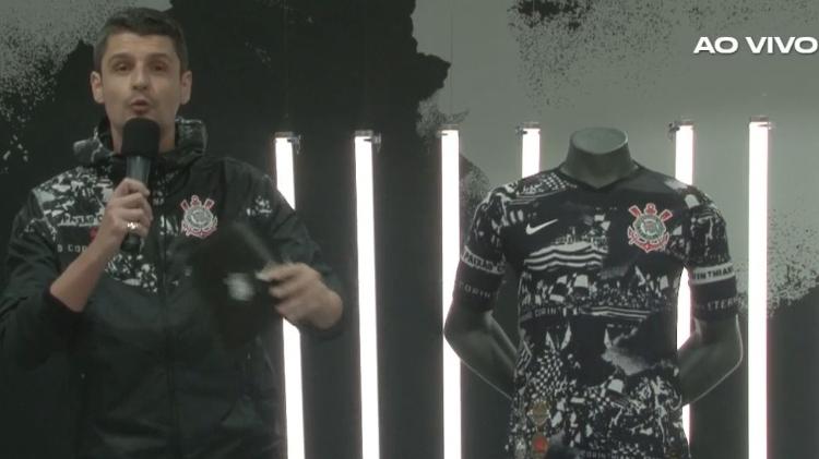 Terceira camisa do Corinthians clube lança homenagem às invasões