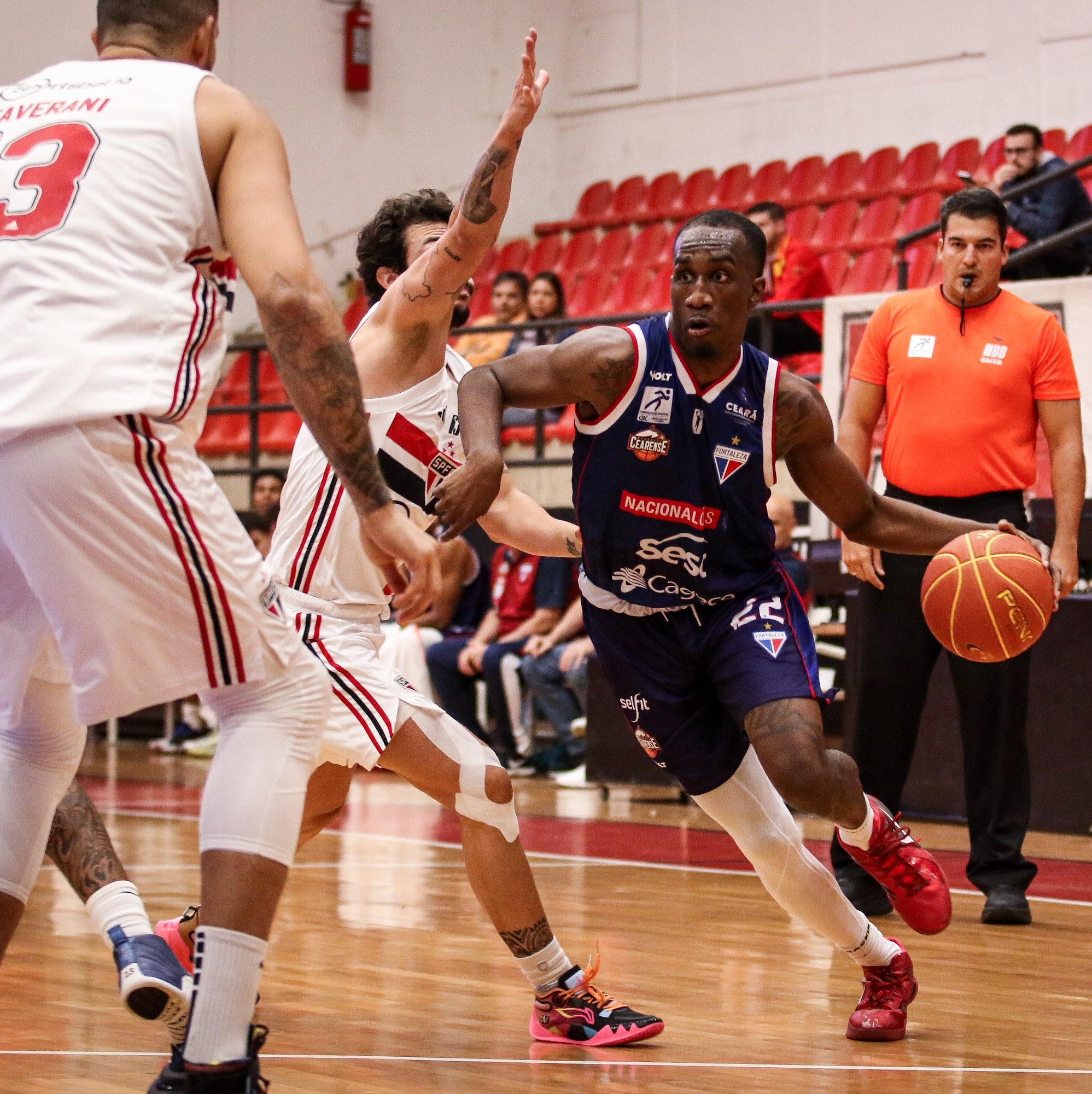 Fortaleza, Brazil. 31/01/2023, Action during the Novo Basquete Brasil NBB  basketball game between Fortaleza Basquete Cearense v Flamengo at the Centro  de Formacao Olimpica, Fortaleza, Brazil. (/SPP) Credit: SPP Sport Press  Photo. /