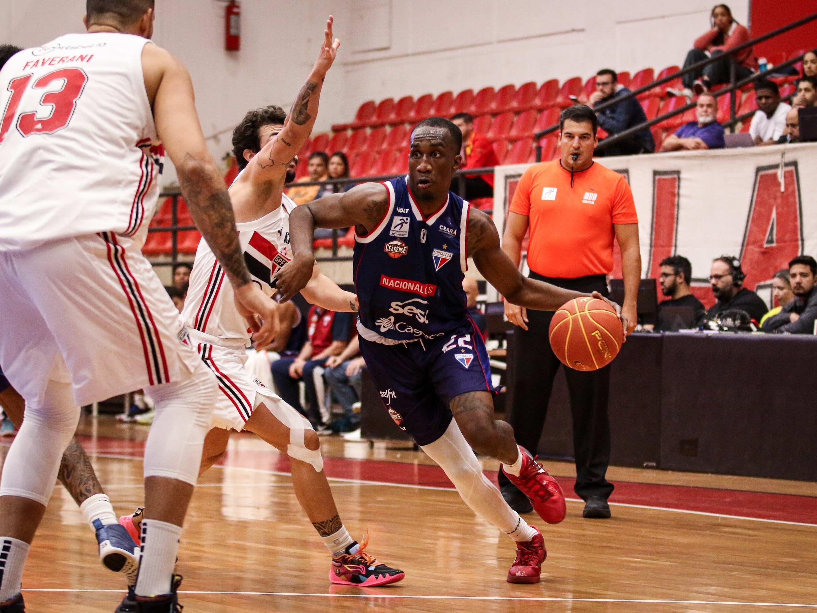 Basquete Tricolor encara o Fortaleza em último jogo antes do