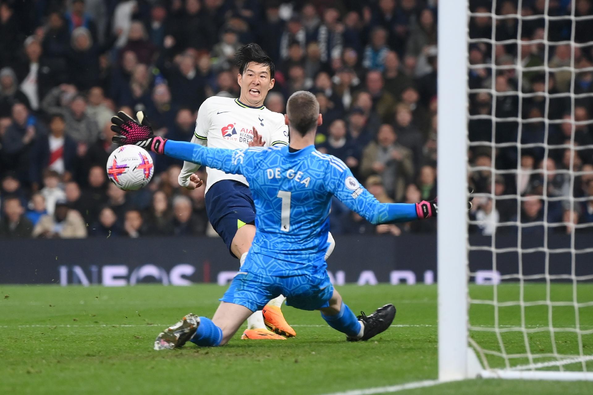 Com gol de Son, Tottenham empata com Manchester United no Campeonato Inglês  - Superesportes