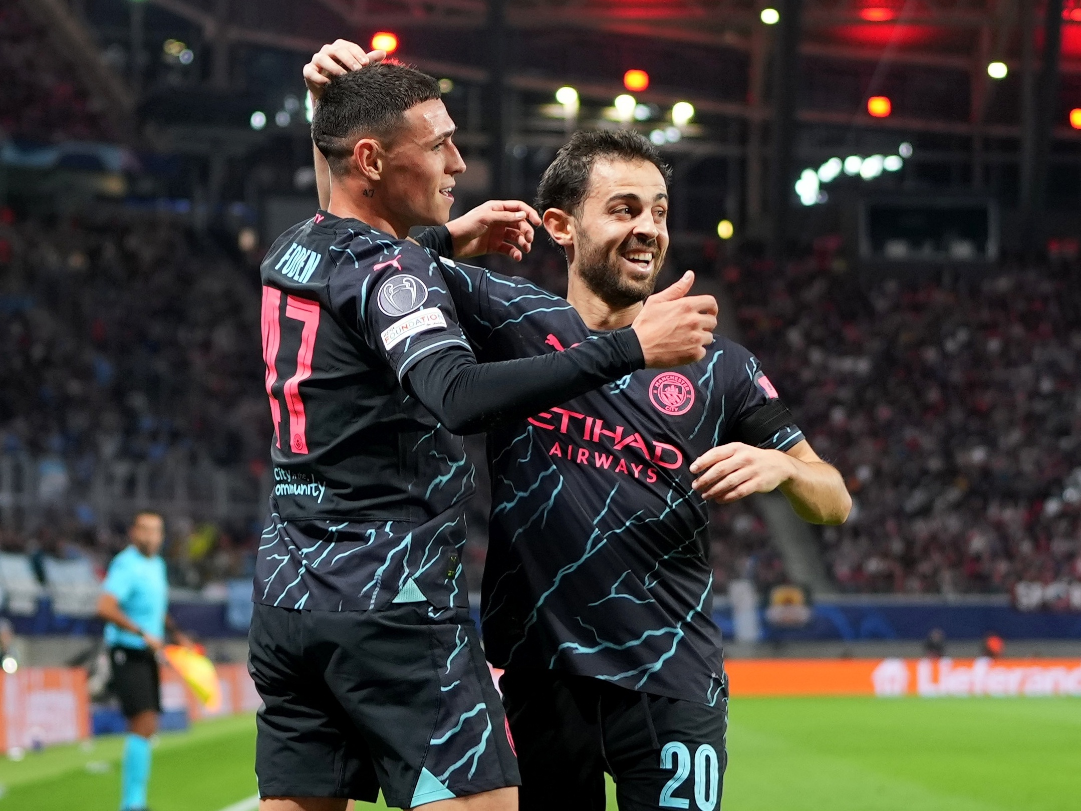 Estrela Vermelha x Manchester City: tempo real e onde assistir ao jogo pela  Champions League