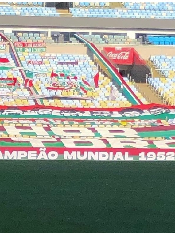 Fluminense Football Club - 02/08/52 - O Fluminense é o CAMPEÃO MUNDIAL de  clubes de 1952. Com o empate em 2 a 2 com o Corinthians no Maracanã, o  Tricolor conquistou, de