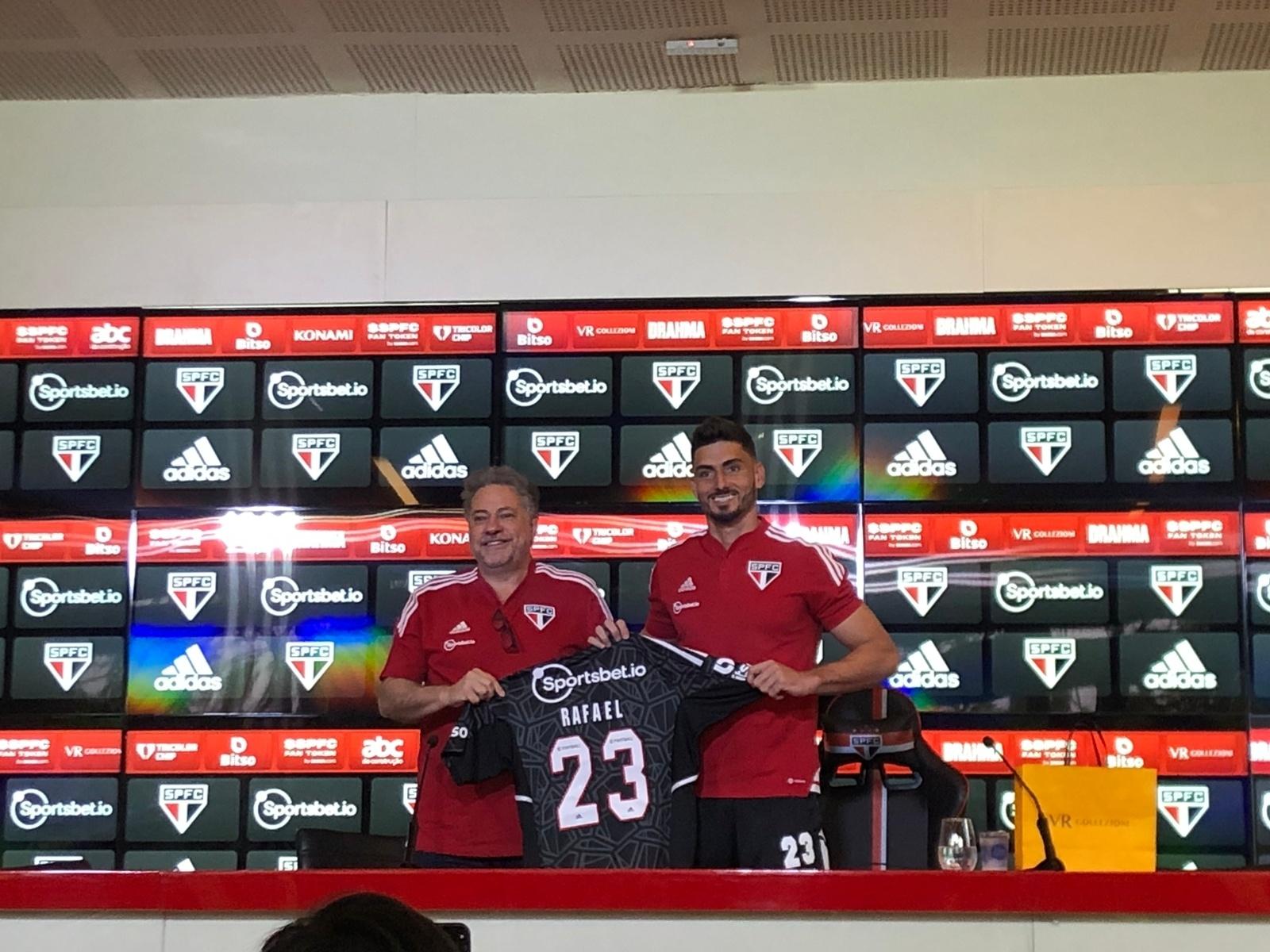 Rafael nega clima ruim entre Rogério Ceni e elenco do São Paulo