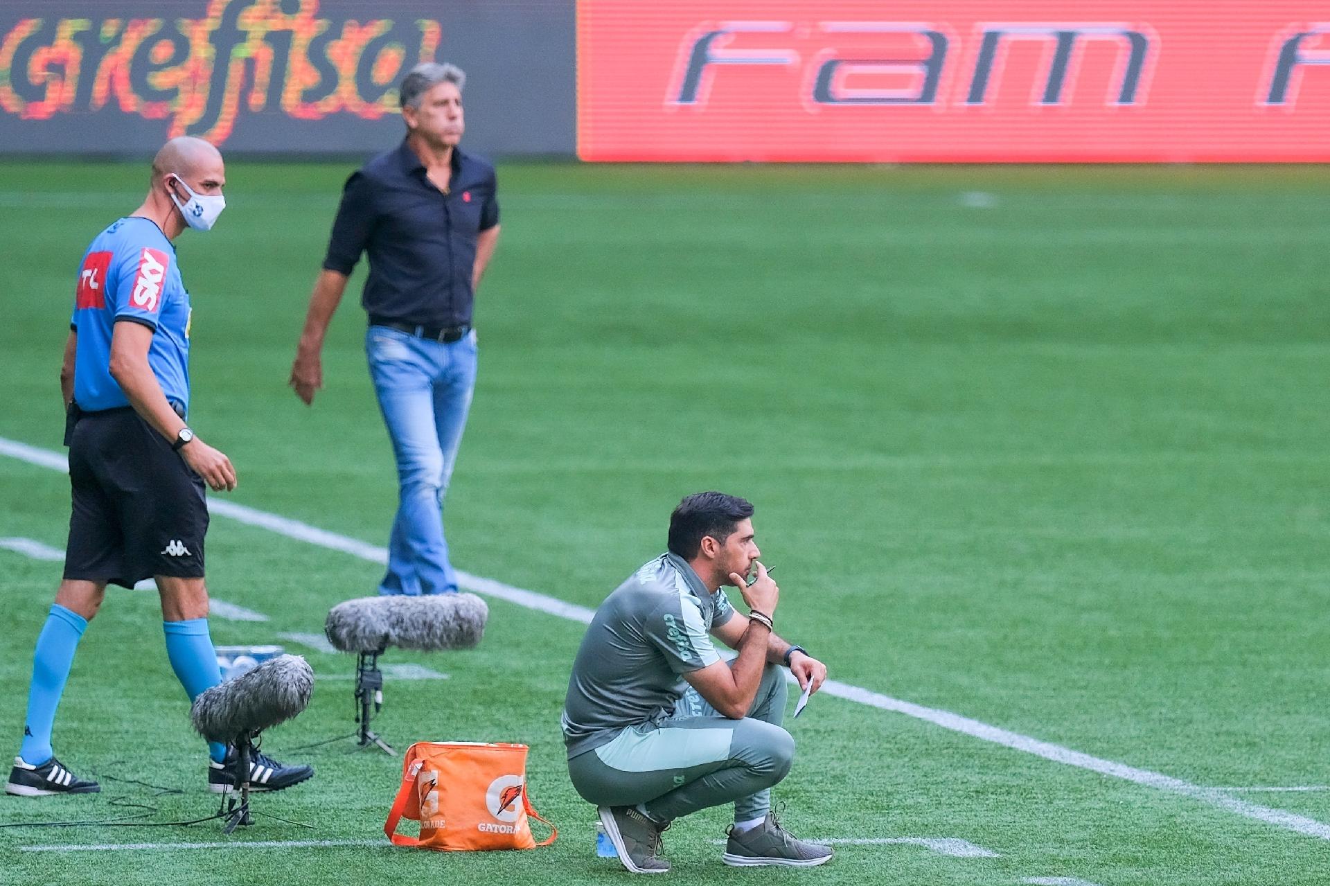 Gomes: Flamengo x Palmeiras é primeiro clássico nacional da nossa história  - 30/09/2021 - UOL Esporte