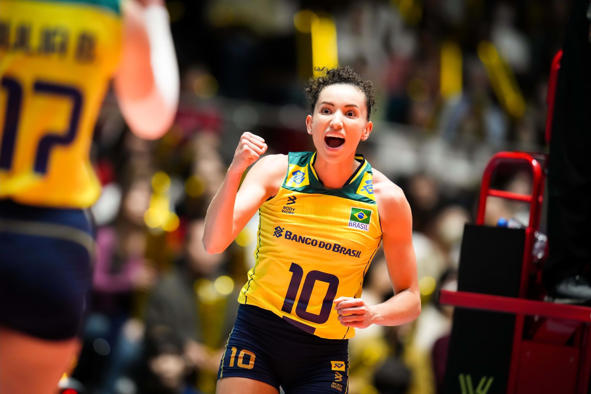 De olho em vaga nos Jogos de Paris 2024, Brasil inicia disputa do  Pré-Olímpico feminino de vôlei - Folha PE