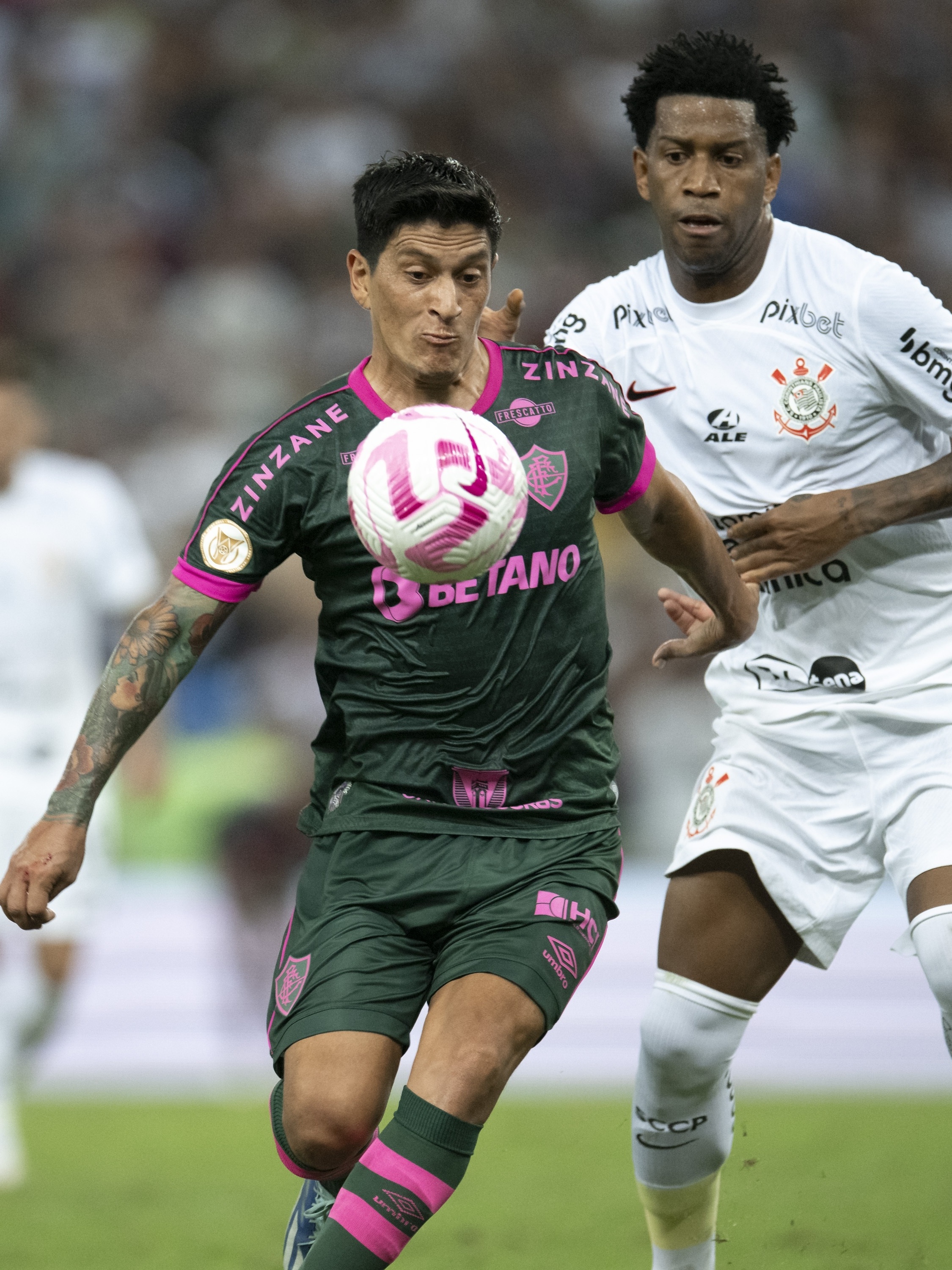 Cano marca, e Fluminense vence São Paulo no 'Jogo das Faixas' - Lance!