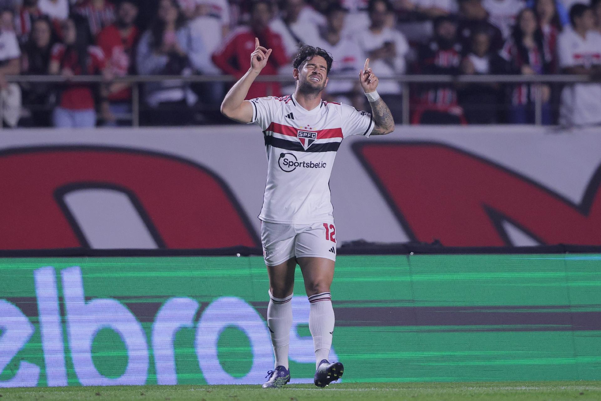 Alexandre Pato diz que trocaria todos os gols na carreira para ser campeão  pelo São Paulo