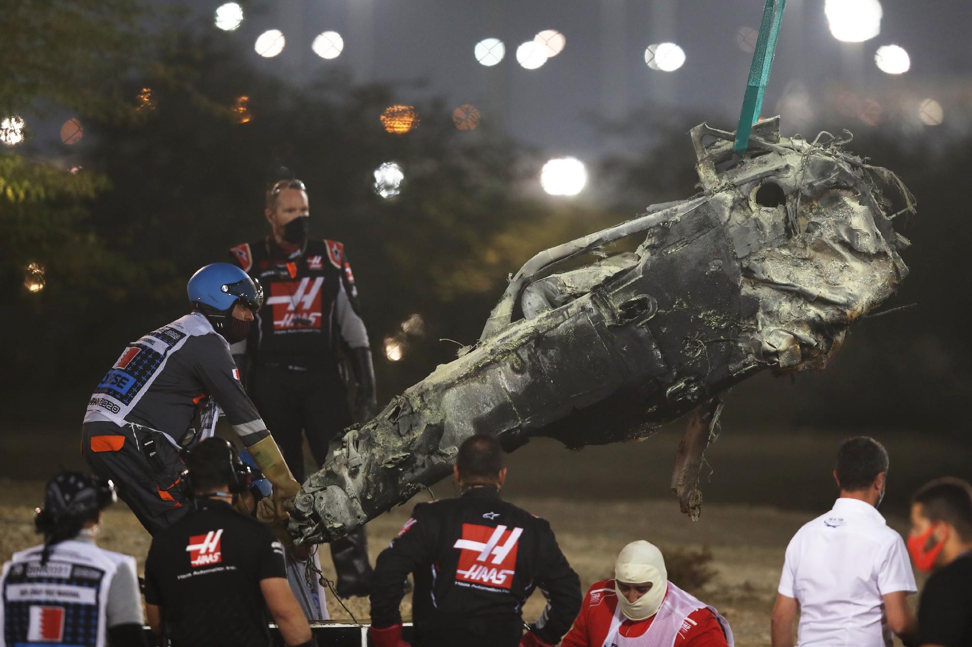 Fotos Romain Grosjean Sofre Acidente Chocante No Gp Do Bahrein Veja