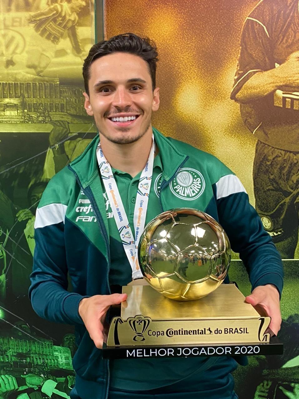 Palmeiras: Raphael Veiga é eleito o melhor jogador da Copa do Brasil