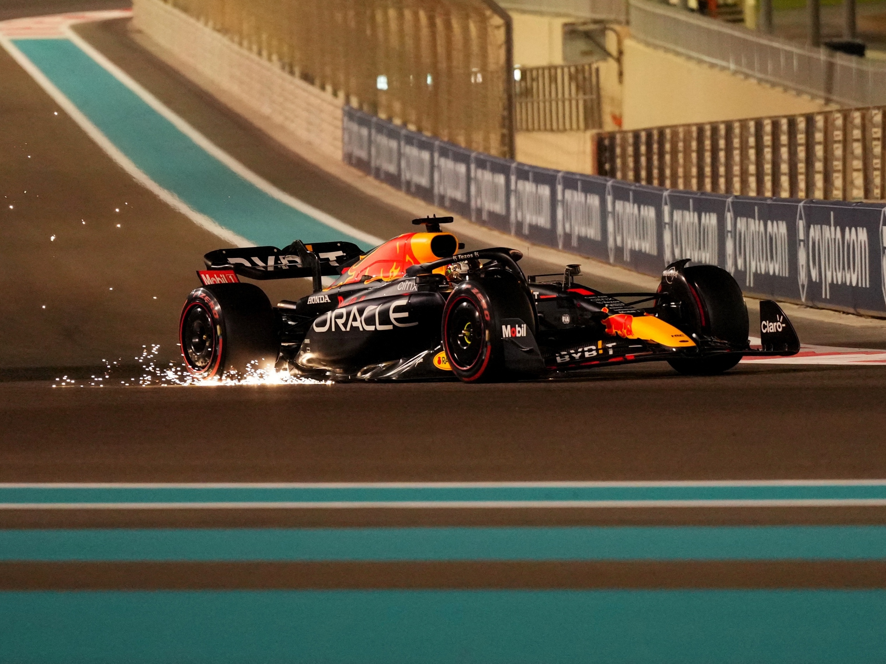 F1: Confira as imagens dos primeiros treinos para o GP de Abu Dhabi -  Notícia de F1