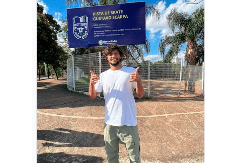 Gustavo Scarpa joga hoje(24) no campo do Rosolem