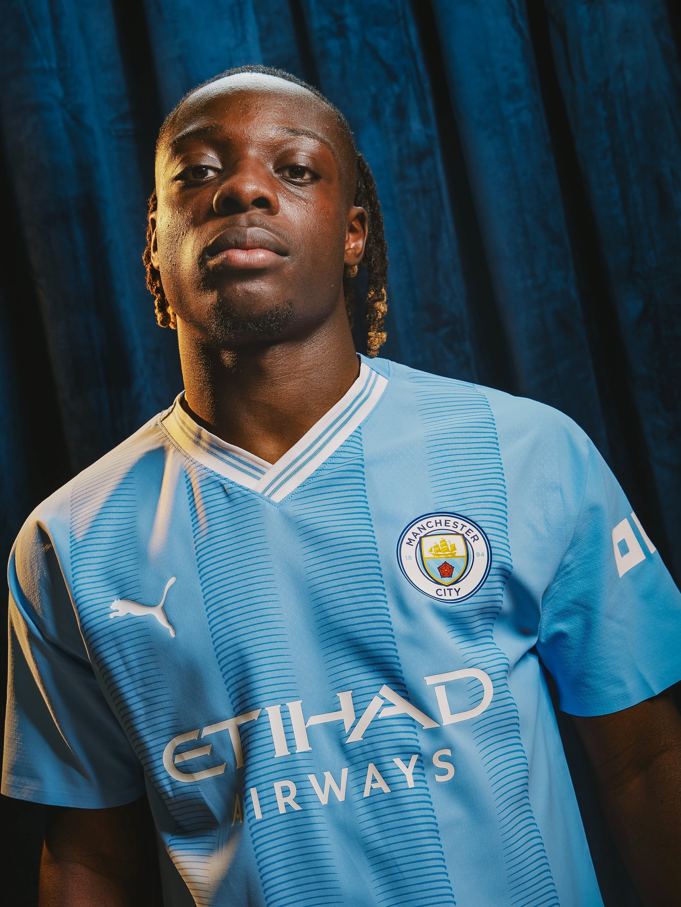 マンチェスターシティ　ジェレミードク　Jeremy Doku Manchester City anuncia a contratação de Jérémy Doku