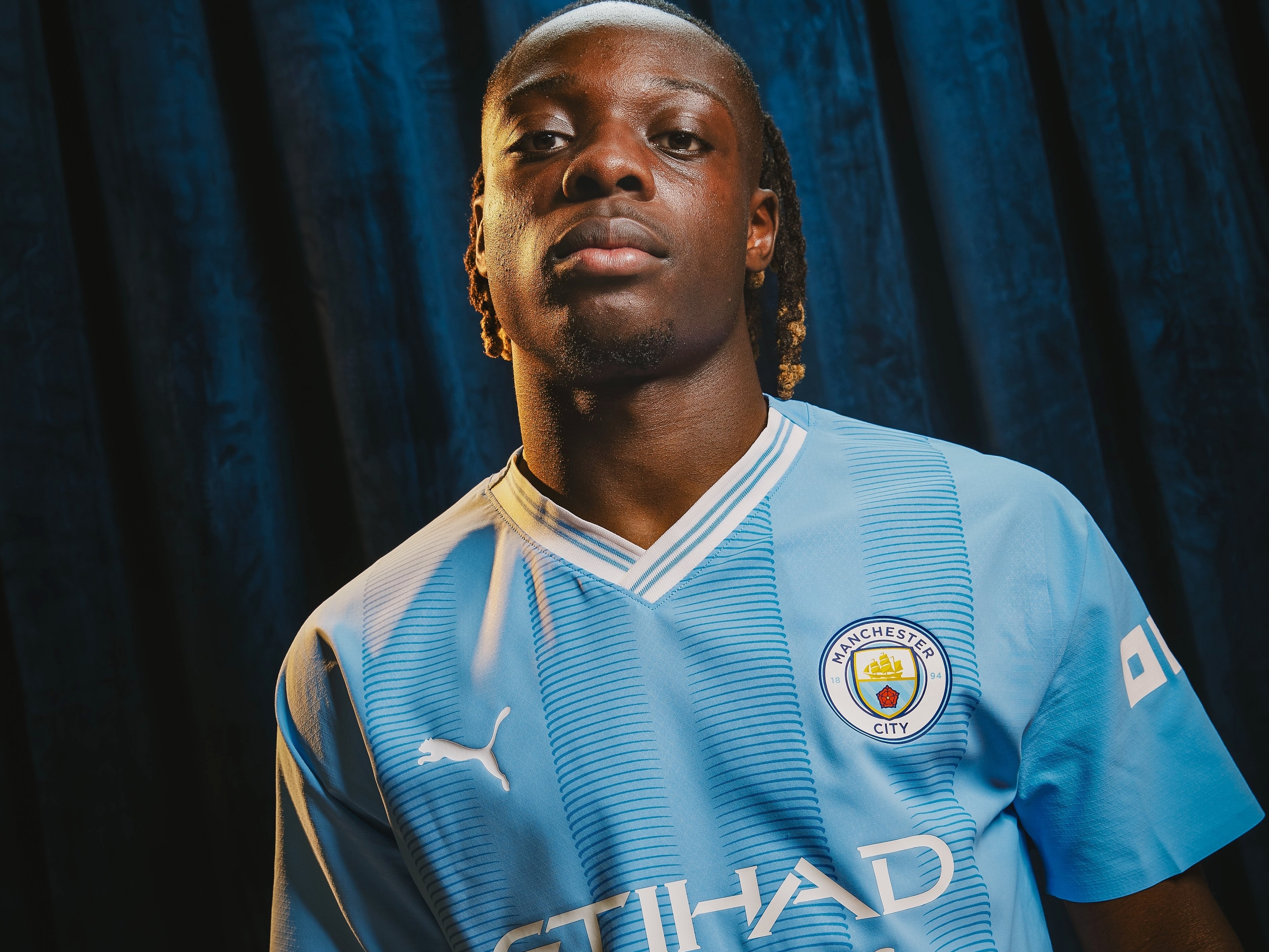 マンチェスターシティ　ジェレミードク　Jeremy Doku Manchester City anuncia a contratação de Jérémy Doku