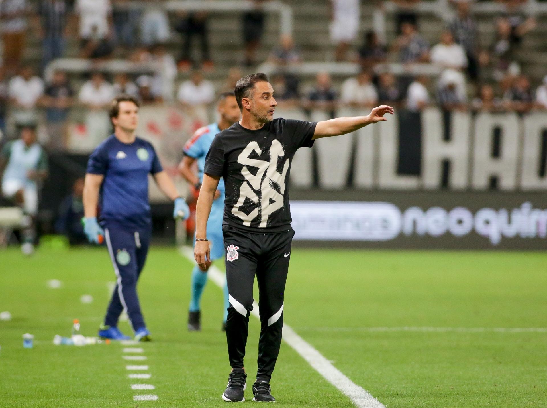 [OPINIÃO] A cobrança ao Vítor Pereira no Corinthians é desproporcional