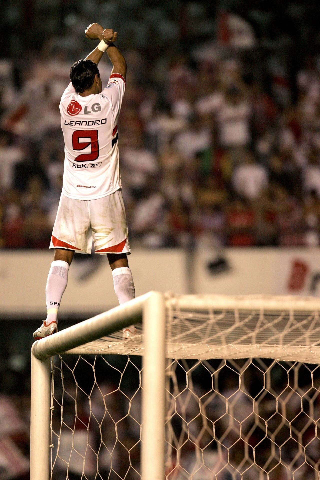 Vou Jogar no Morumbi - VOCÊ E NENÊ JOGANDO JUNTOS CONTRA O TIME DO