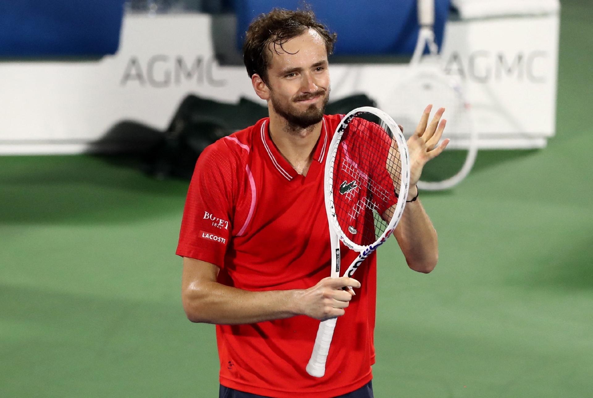 Novak Djokovic x Daniil Medvedev: Saiba o horário e como assistir ao vivo à  semifinal do ATP de Dubai