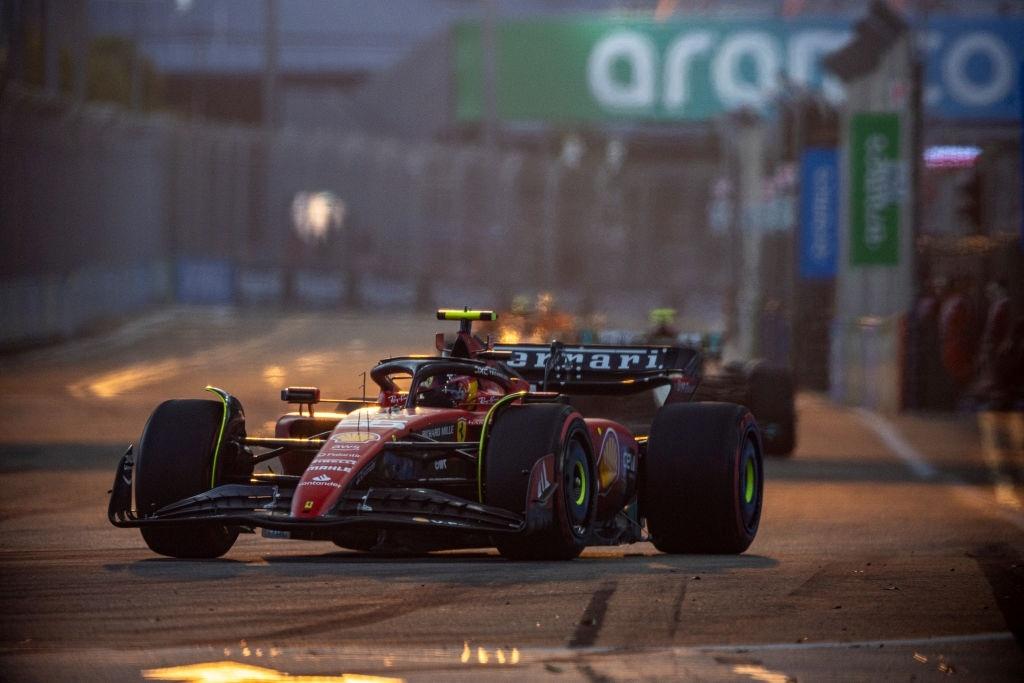 Sainz lidera 2º treino e é o mais rápido do dia no GP de Cingapura de F-1 -  Motor Show