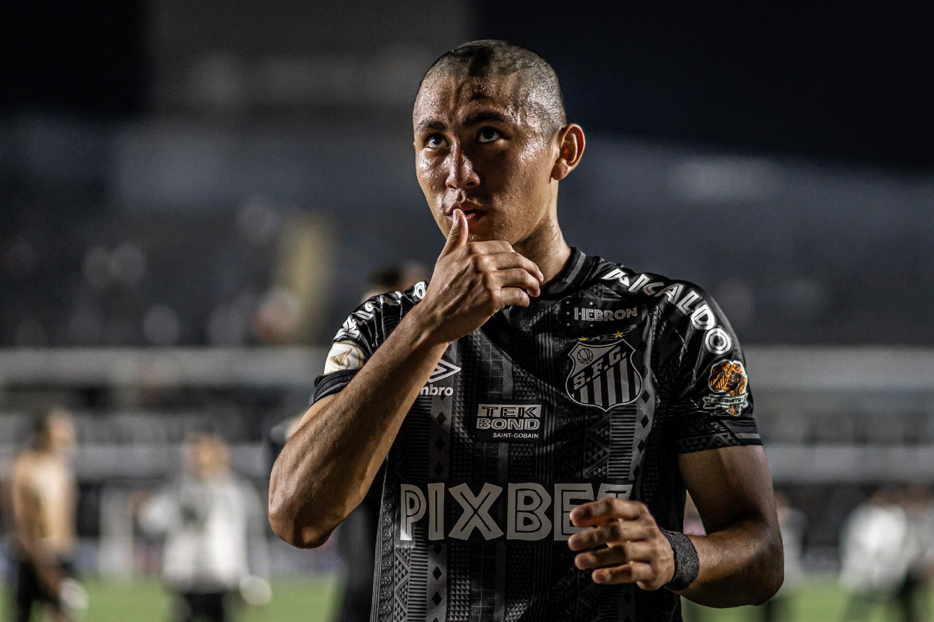 Fortaleza encaminha acerto com Wesley Santos e aguarda liberação do Santos