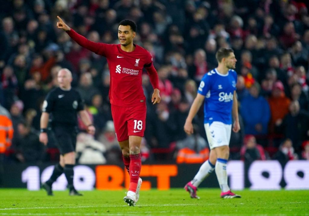 Everton e Liverpool empataram sem gols neste sábado (8) no Inglês