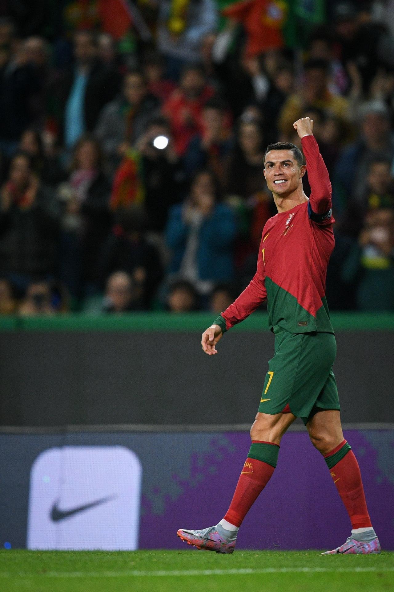 Os 120 gols do C. Ronaldo pela seleção Portuguesa. : r/futebol