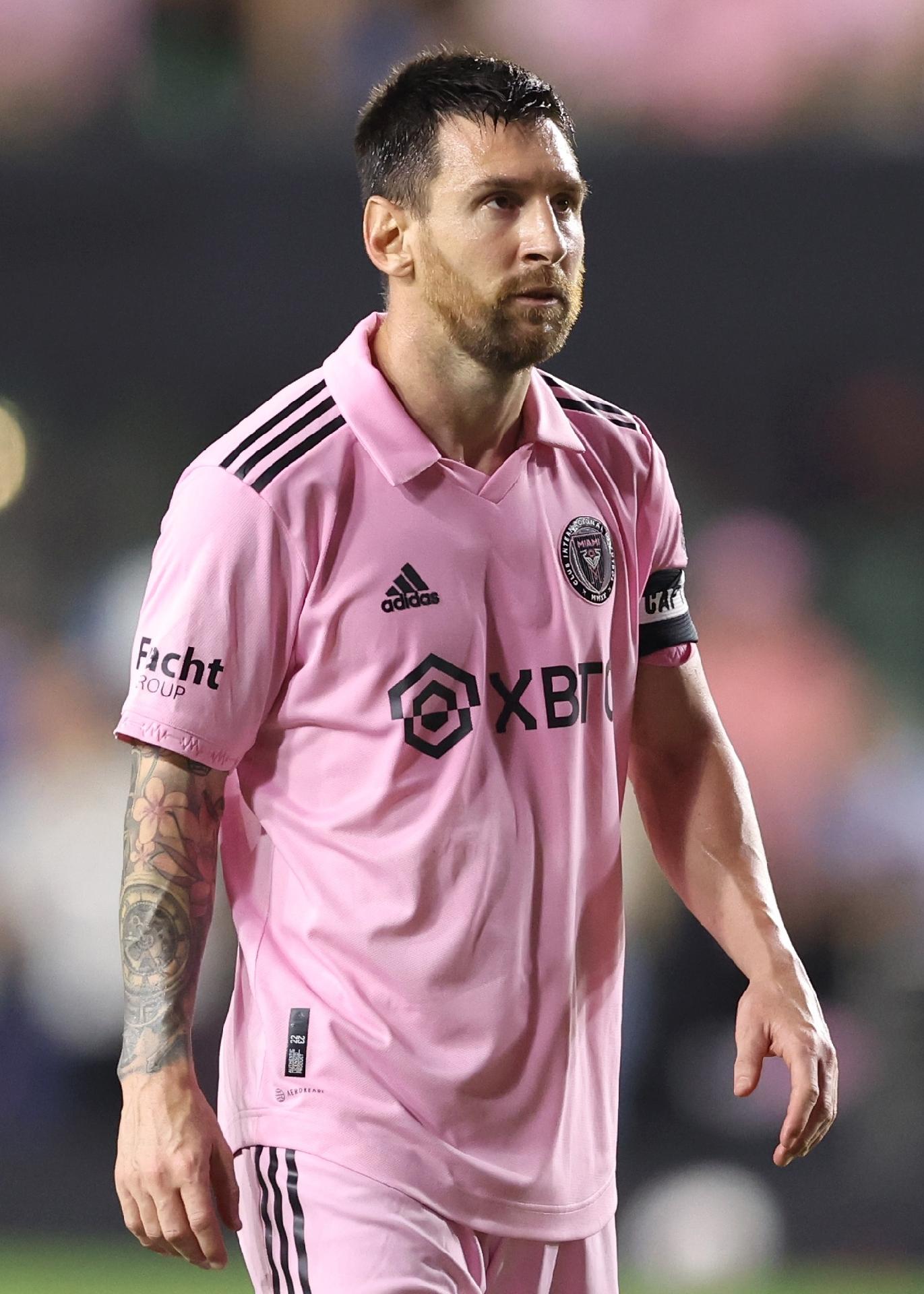 Messi conta com 'sorte' de estreante pelo Inter Miami e marca