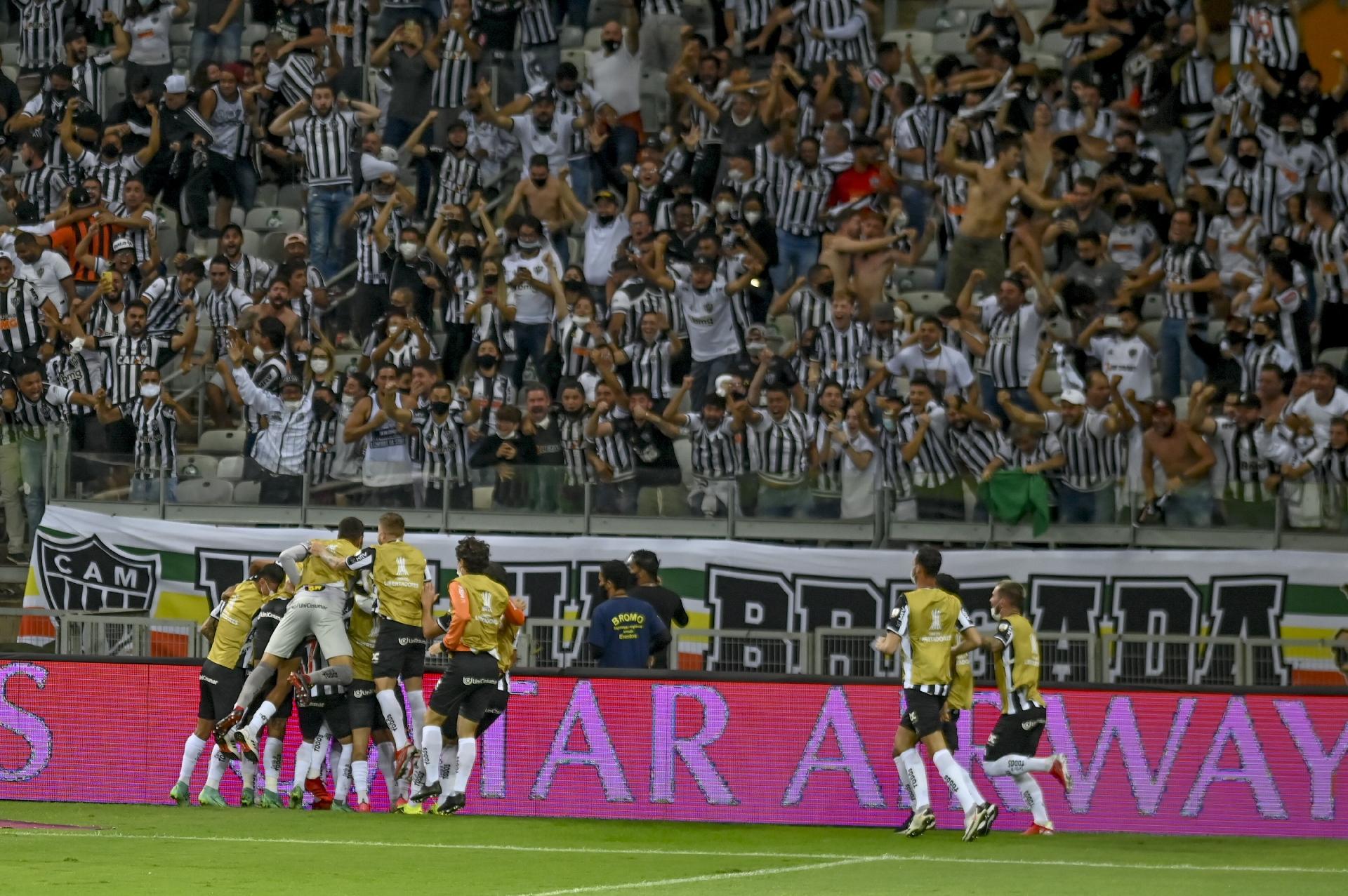 [OPINIÃO] É um absurdo o Palmeiras jogar sem e o Atlético-MG com público