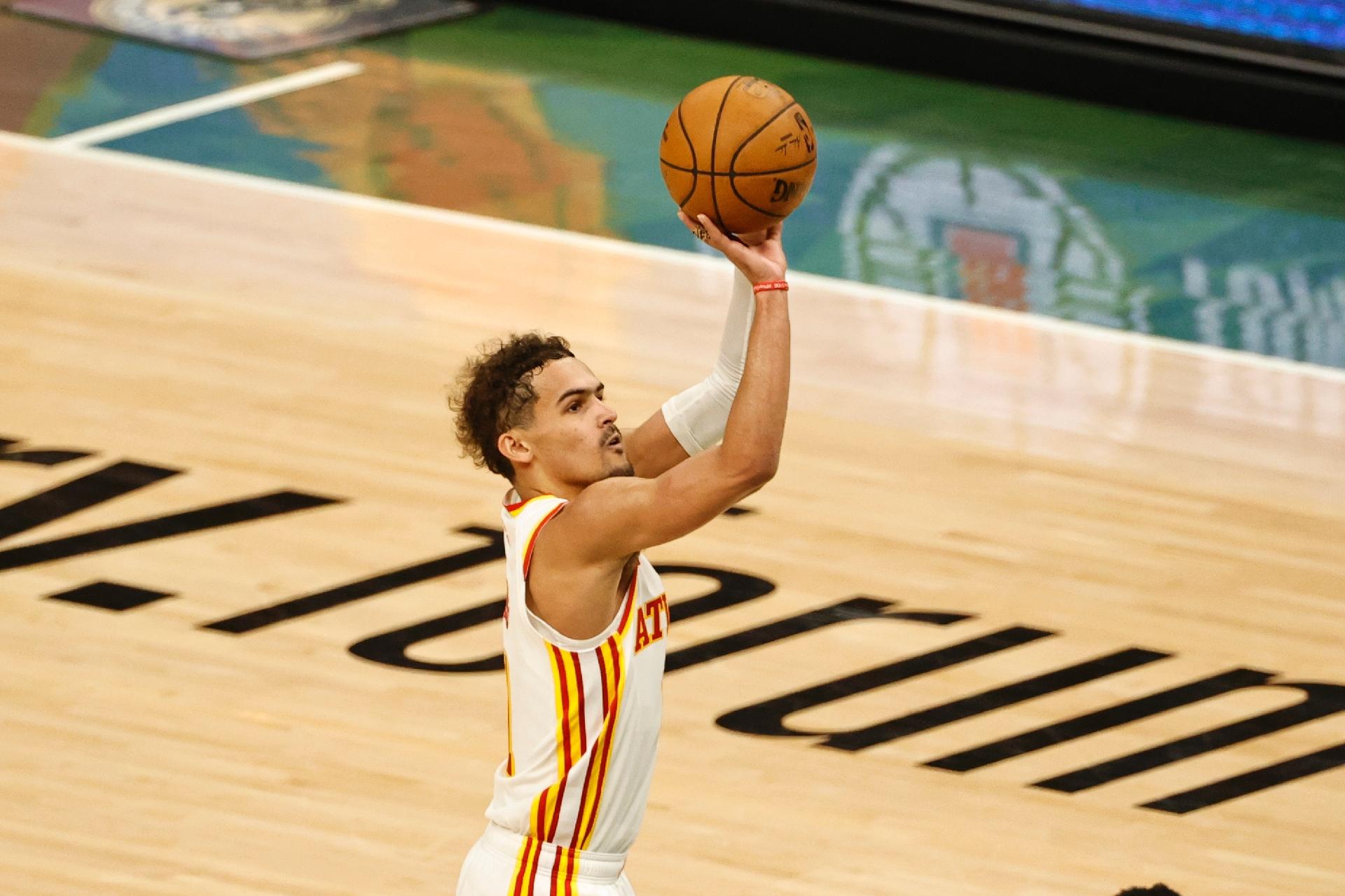 Atlanta Hawks vence com buzzer beater em grande jogo de Trae Young