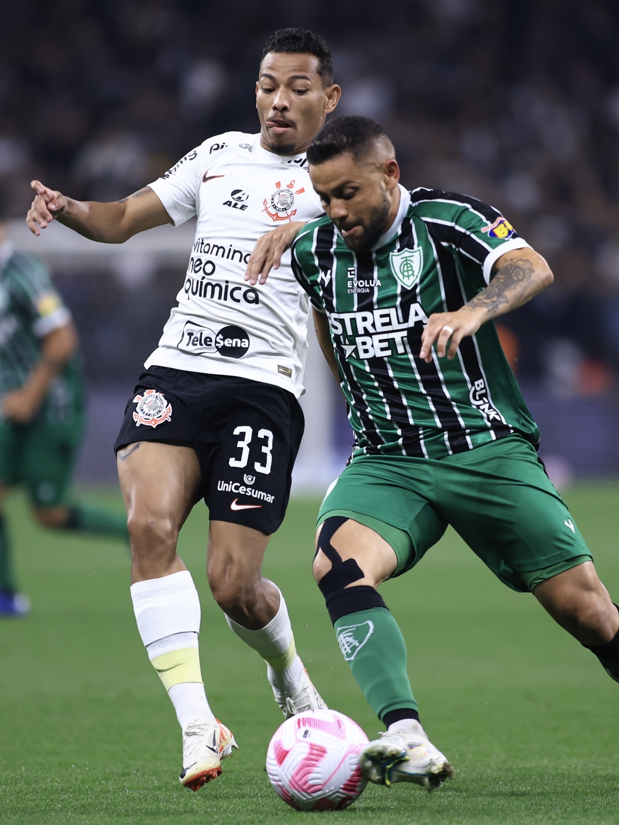 Corinthians empata no finalzinho do jogo com o lanterna América