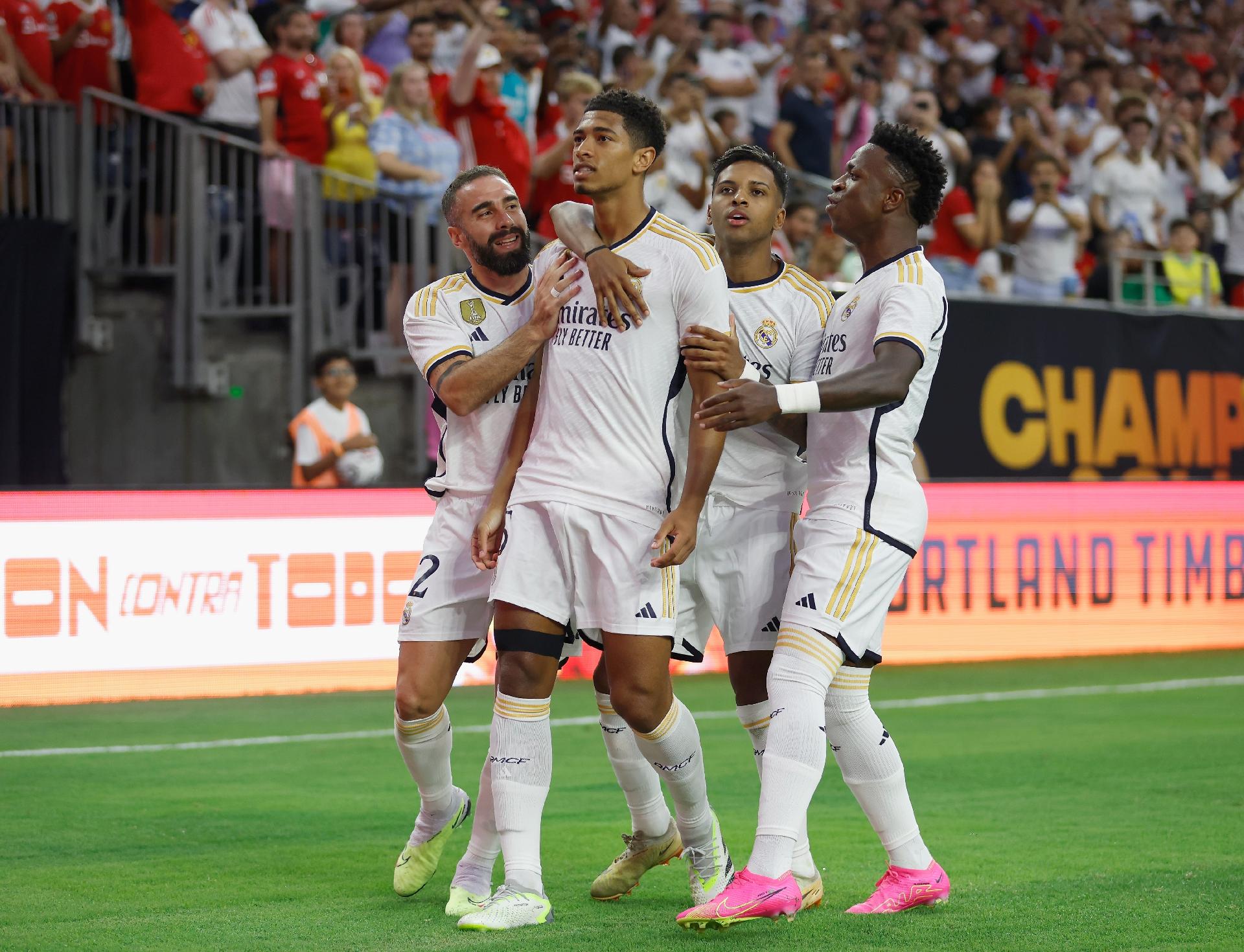 Gols e melhores momentos Real Madrid 2x0 Manchester United pelo Soccer  Champions Tour