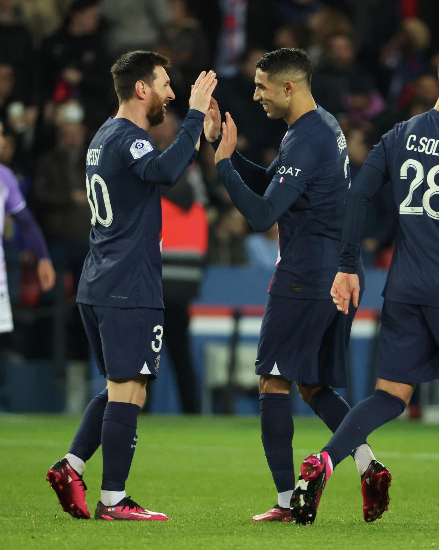 Em volta de Mbappé, PSG fica no empate com Toulouse e segue sem vencer na  Ligue 1