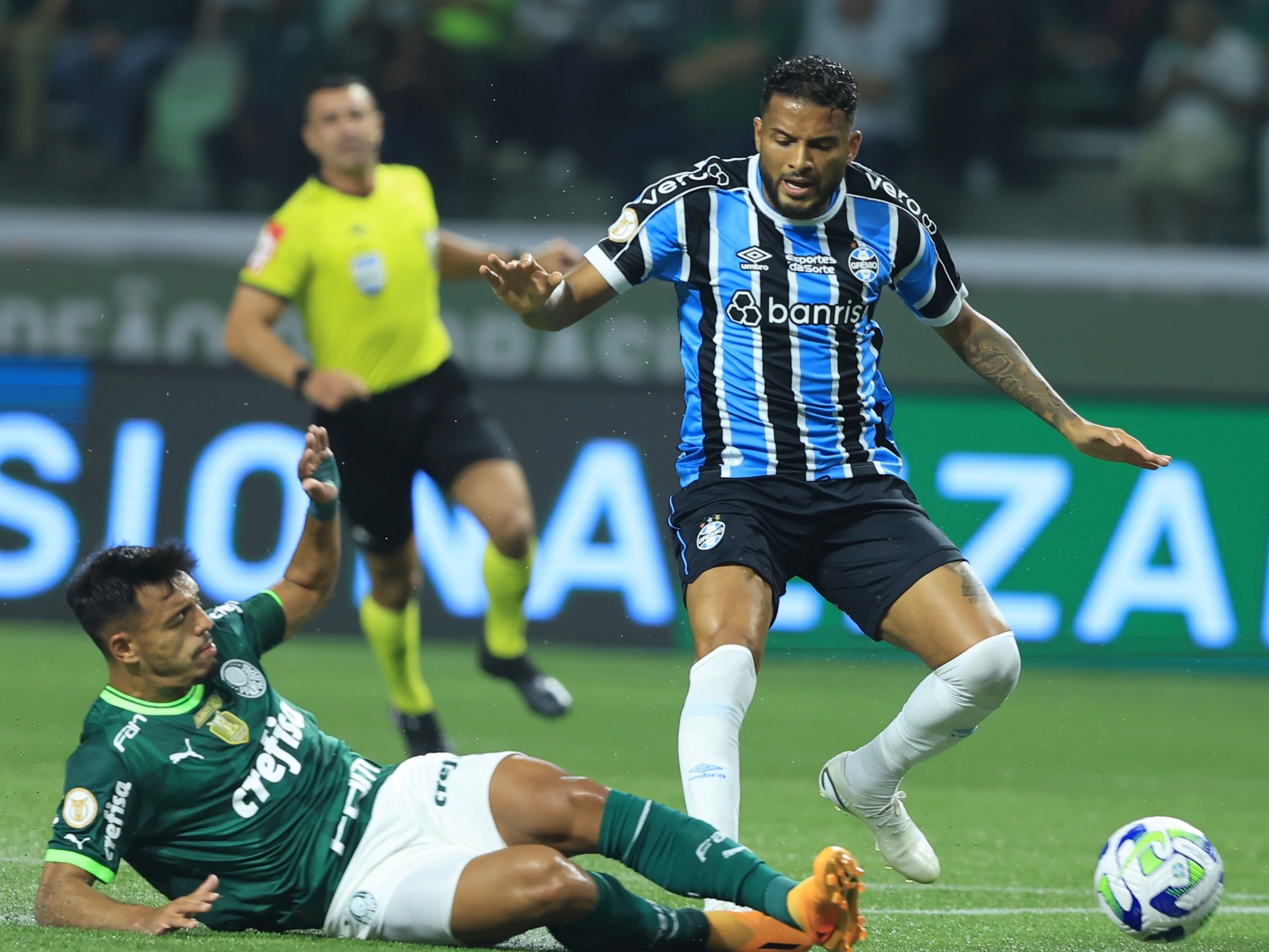 GRÊMIO X PALMEIRAS: ONDE ASSISTIR AO VIVO, HORÁRIO E ESCALAÇÕES PELA 24ª  RODADA DO BRASILEIRÃO 