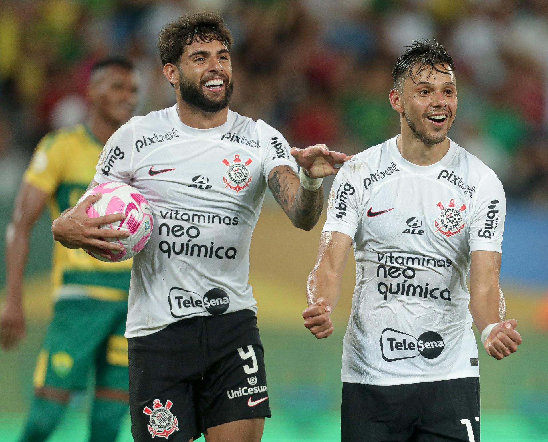 Queridinho de Mano no Corinthians pode jogar hoje pelo Paraguai e não é  Romero