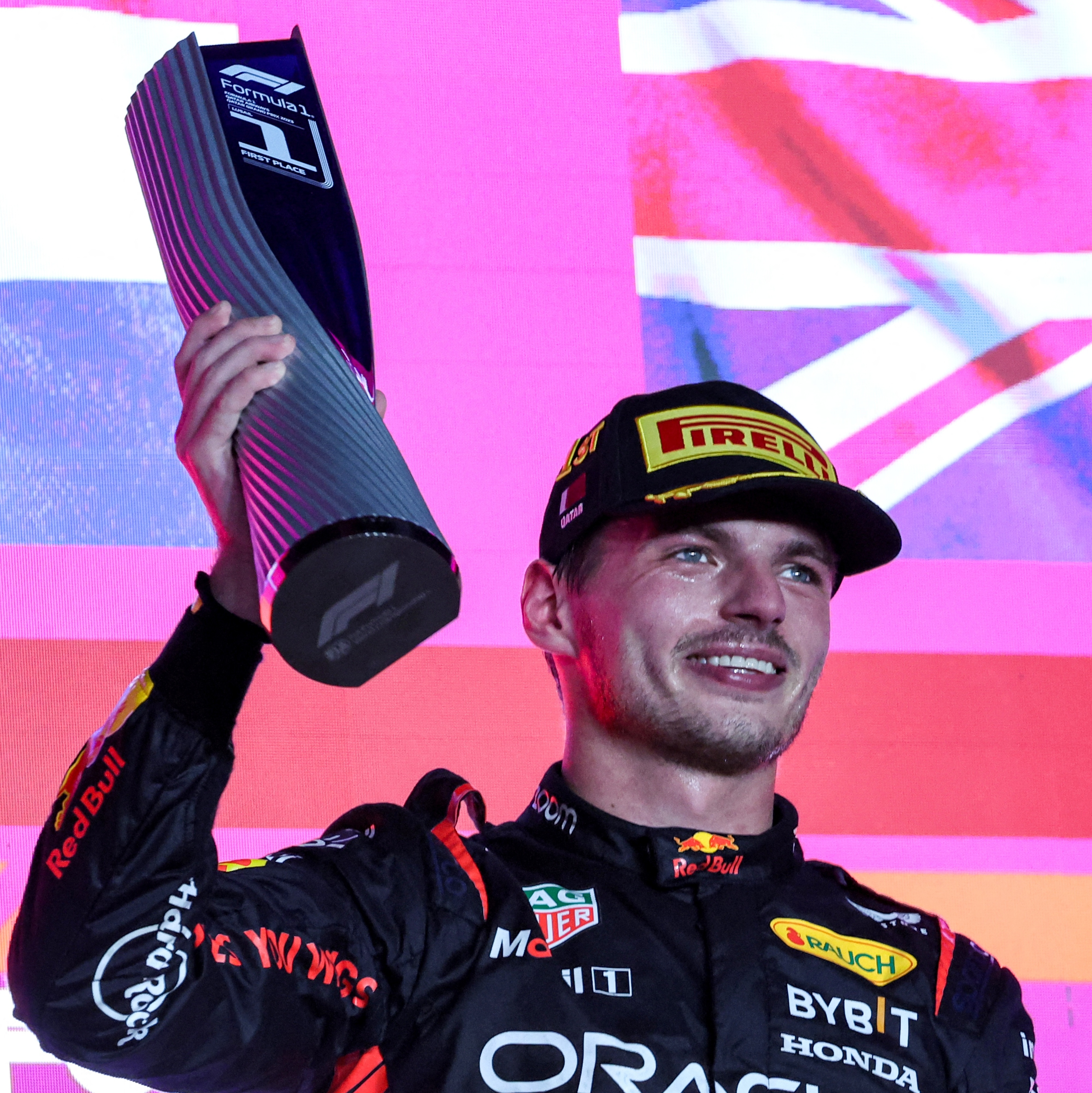 GP do Catar: Max Verstappen supera dupla da Ferrari e lidera