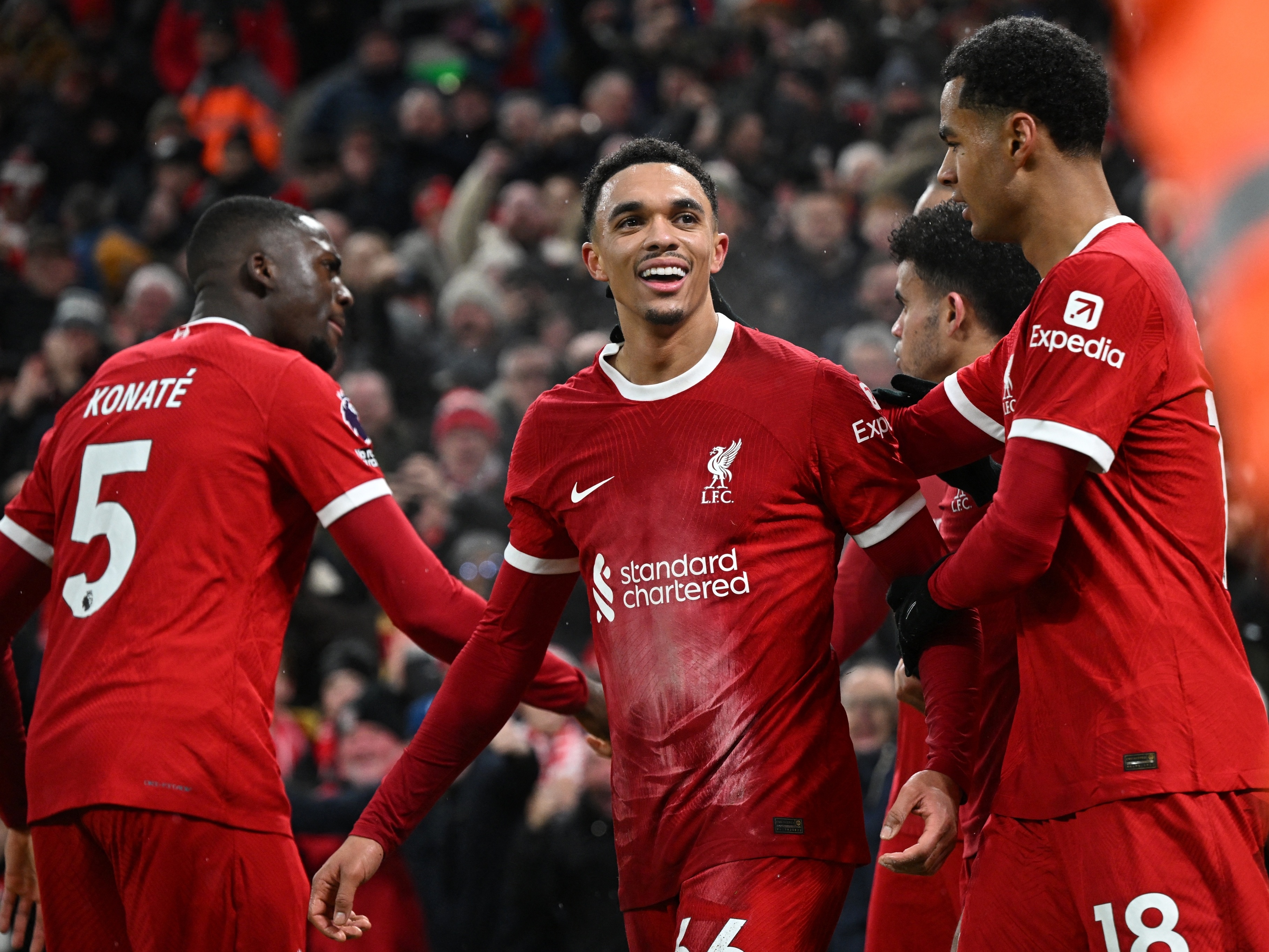 Liverpool empata com Fulham na estreia do Campeonato Inglês - Folha PE