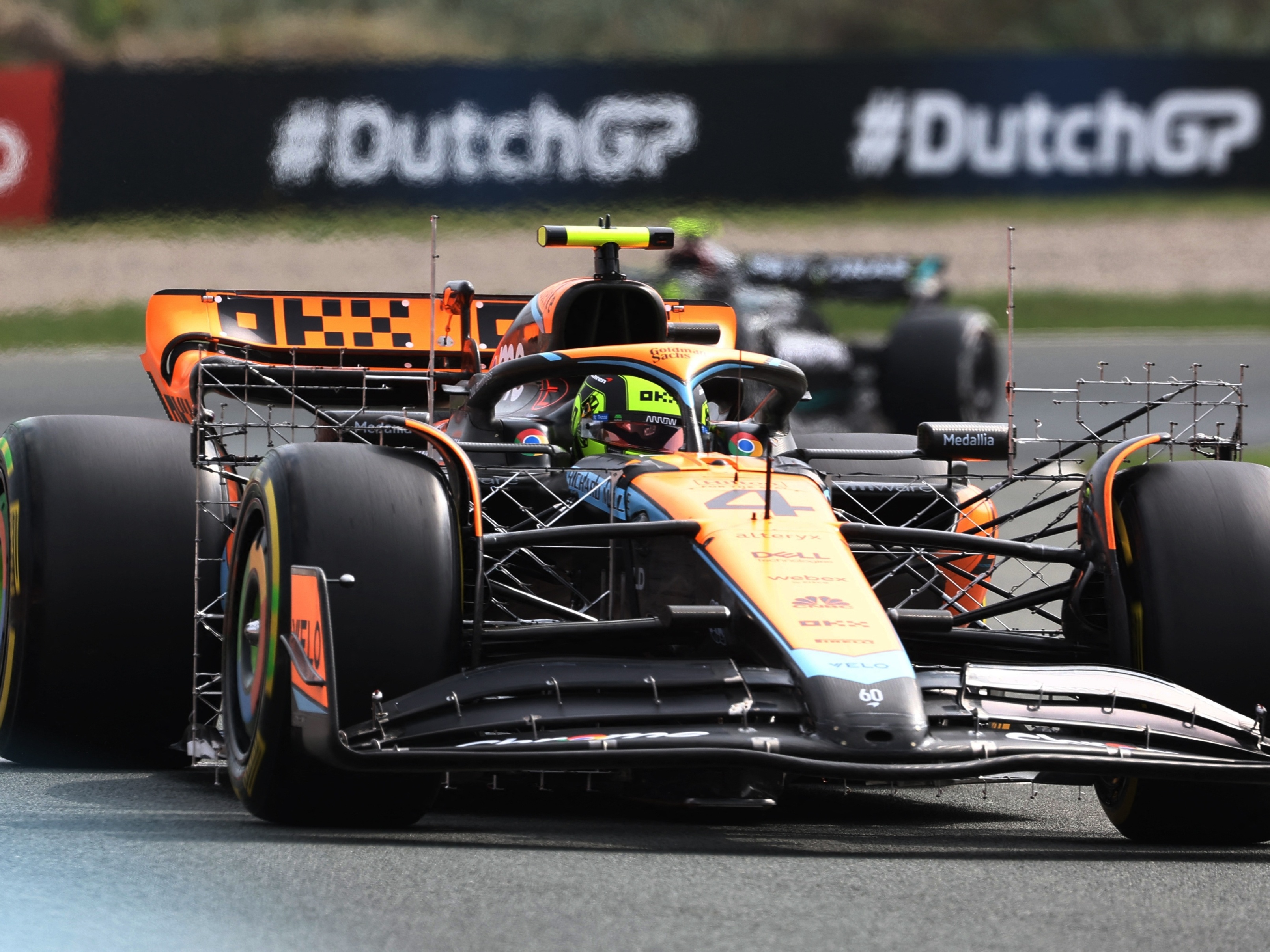 Fórmula 1: Alonso supera Verstappen e lidera segundo treino livre