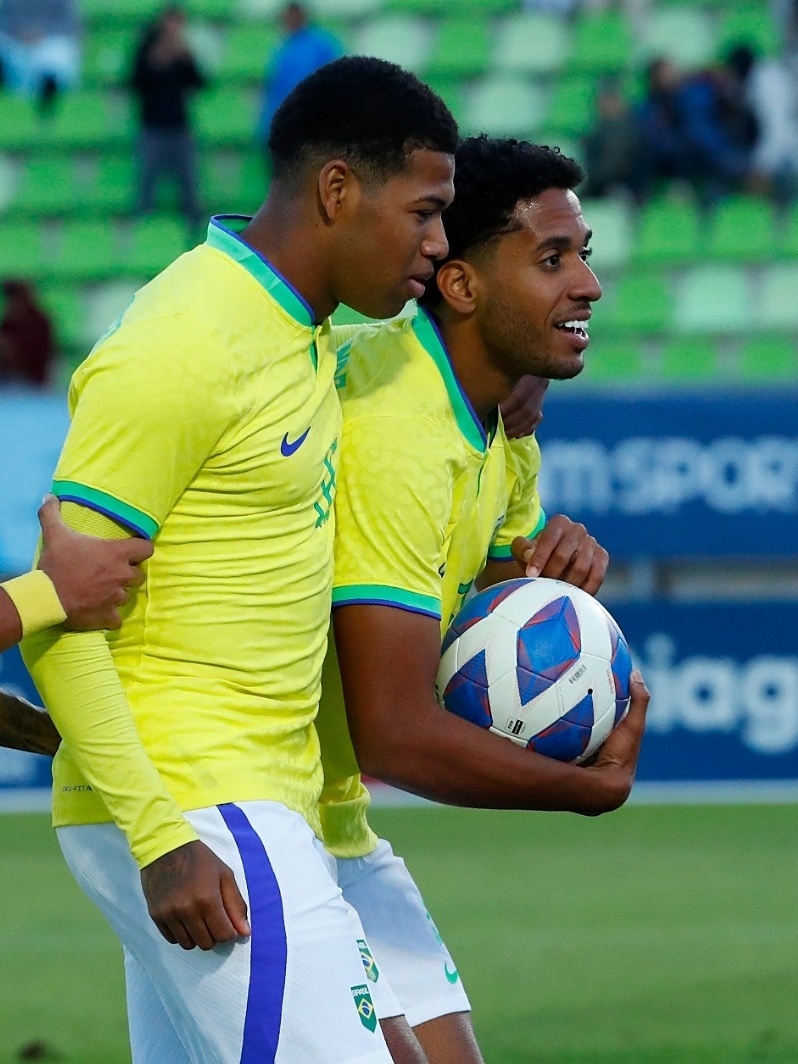 Brasil vence EUA na estreia do futebol masculino pelos Jogos Pan