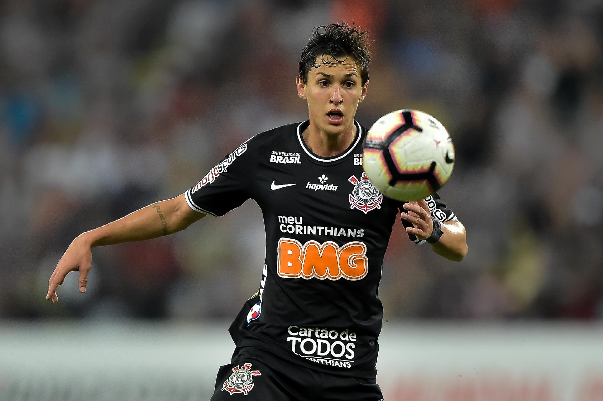 Fotos: Mateus Vital No Corinthians - 12/03/2021 - UOL Esporte