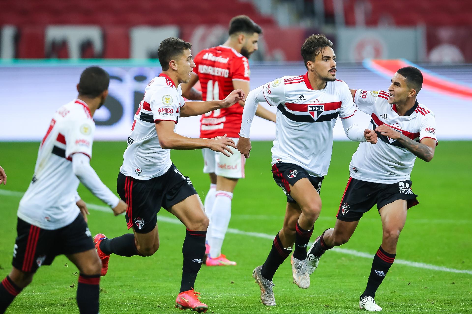 Sao Paulo Vence A Primeira Deixa O Z 4 E Mantem O Jejum Do Inter Em Casa 07 07 2021 Uol Esporte