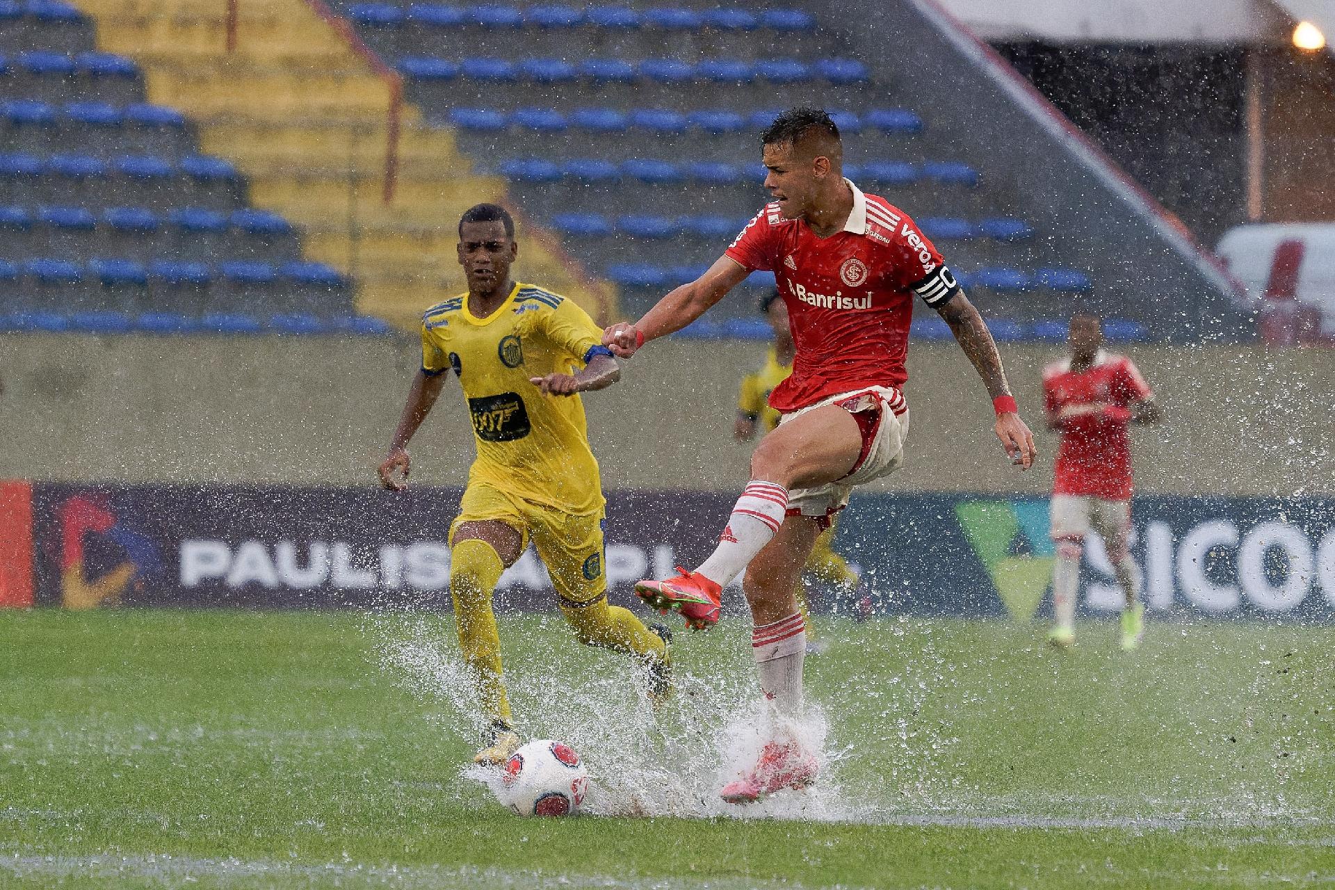 Internacional vence o Rosário Central na estreia da Copinha