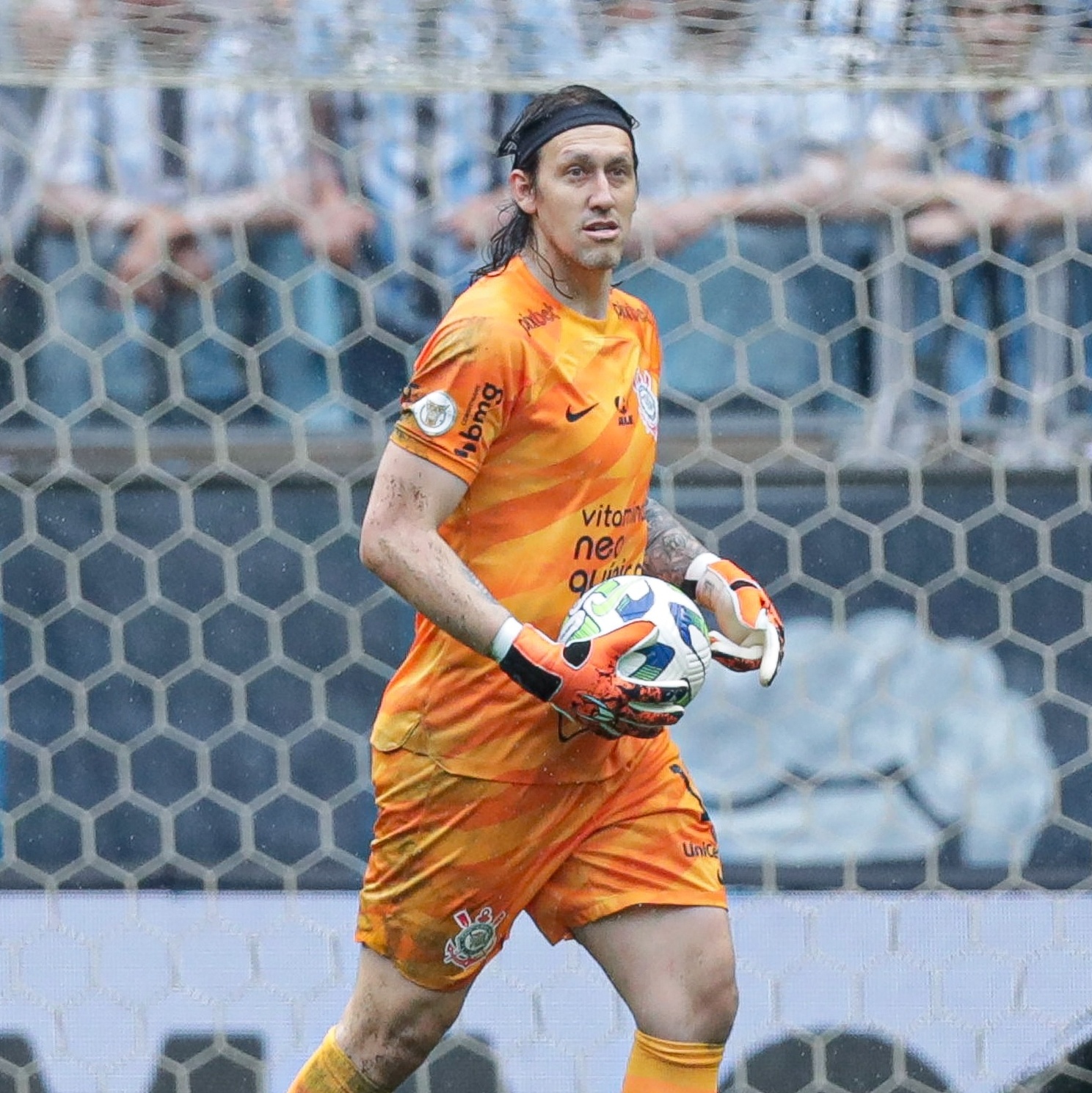 Cássio vai jogar contra o Flamengo? Veja o que pensam os médicos e a  comissão técnica do Corinthians